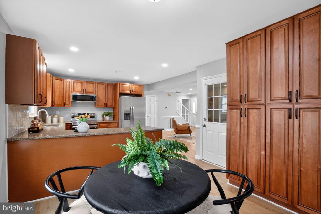 11314 YORKSHIRE CT, FREDERICKSBURG, Virginia 22407, ,Residential,11314 YORKSHIRE CT,VASP2040338 MLS # VASP2040338