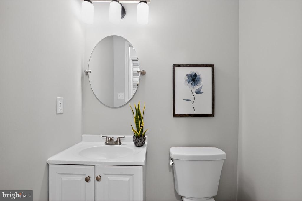 11314 YORKSHIRE CT, FREDERICKSBURG, Virginia 22407, ,Residential,11314 YORKSHIRE CT,VASP2040338 MLS # VASP2040338