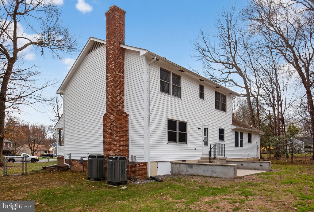 11314 YORKSHIRE CT, FREDERICKSBURG, Virginia 22407, ,Residential,11314 YORKSHIRE CT,VASP2040338 MLS # VASP2040338