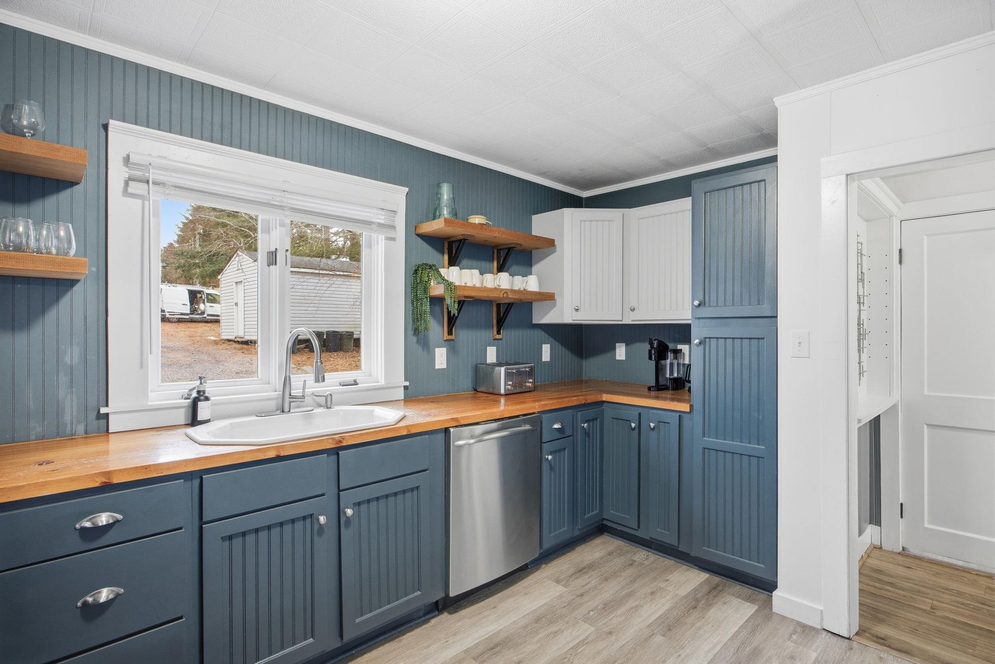 3635 RIVERBEND DR, ELKTON, Virginia 22827, 5 Bedrooms Bedrooms, ,3 BathroomsBathrooms,Residential,3635 RIVERBEND DR,672191 MLS # 672191 3635 RIVERBEND DR, ELKTON, Virginia 22827, 5 Bedrooms Bedrooms, ,3 BathroomsBathrooms,Residential,3635 RIVERBEND DR,672191 MLS # 672191