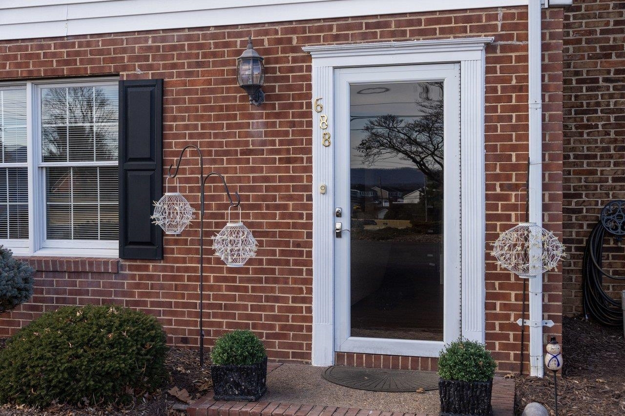 688 TOWER ST, HARRISONBURG, Virginia 22802, 3 Bedrooms Bedrooms, ,2 BathroomsBathrooms,Residential,688 TOWER ST,673349 MLS # 673349 688 TOWER ST, HARRISONBURG, Virginia 22802, 3 Bedrooms Bedrooms, ,2 BathroomsBathrooms,Residential,688 TOWER ST,673349 MLS # 673349