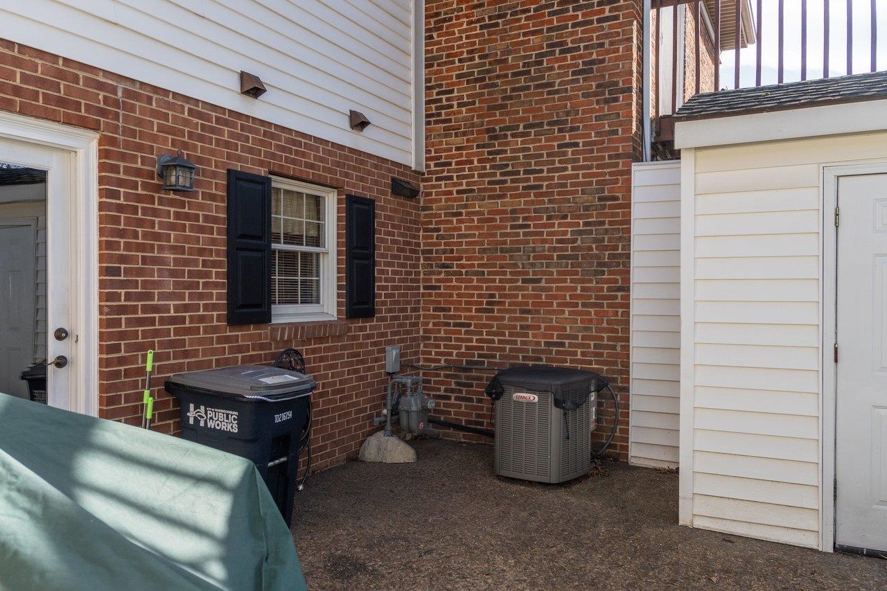 688 TOWER ST, HARRISONBURG, Virginia 22802, 3 Bedrooms Bedrooms, ,2 BathroomsBathrooms,Residential,688 TOWER ST,673349 MLS # 673349 688 TOWER ST, HARRISONBURG, Virginia 22802, 3 Bedrooms Bedrooms, ,2 BathroomsBathrooms,Residential,688 TOWER ST,673349 MLS # 673349