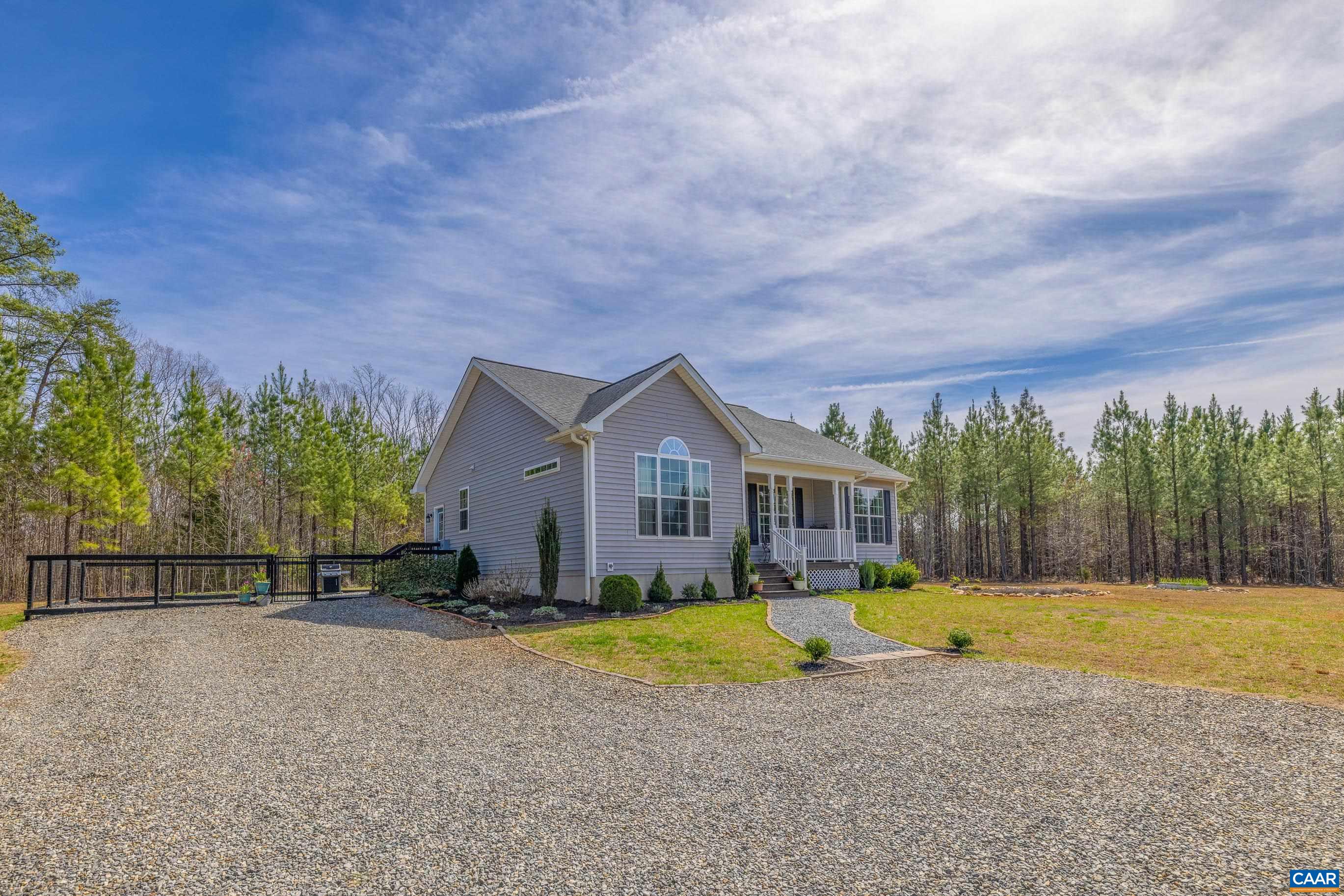 1340 ROUNDABOUT RD, LOUISA, Virginia 23093, 3 Bedrooms Bedrooms, ,2 BathroomsBathrooms,Residential,1340 ROUNDABOUT RD,674695 MLS # 674695 1340 ROUNDABOUT RD, LOUISA, Virginia 23093, 3 Bedrooms Bedrooms, ,2 BathroomsBathrooms,Residential,1340 ROUNDABOUT RD,674695 MLS # 674695