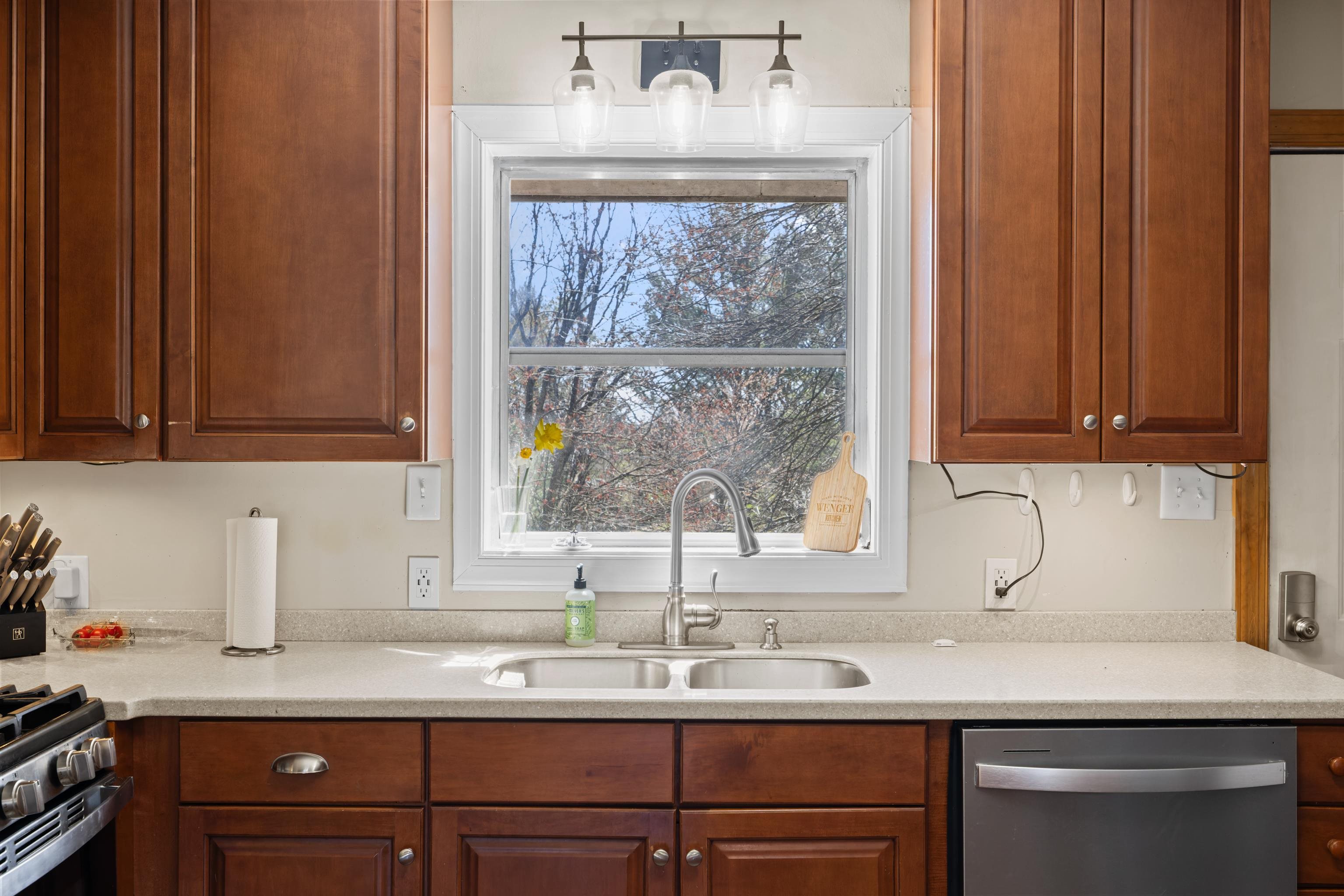 1015 HAMLET DR, ROCKINGHAM, Virginia 22802, 4 Bedrooms Bedrooms, ,2 BathroomsBathrooms,Residential,1015 HAMLET DR,674773 MLS # 674773 1015 HAMLET DR, ROCKINGHAM, Virginia 22802, 4 Bedrooms Bedrooms, ,2 BathroomsBathrooms,Residential,1015 HAMLET DR,674773 MLS # 674773