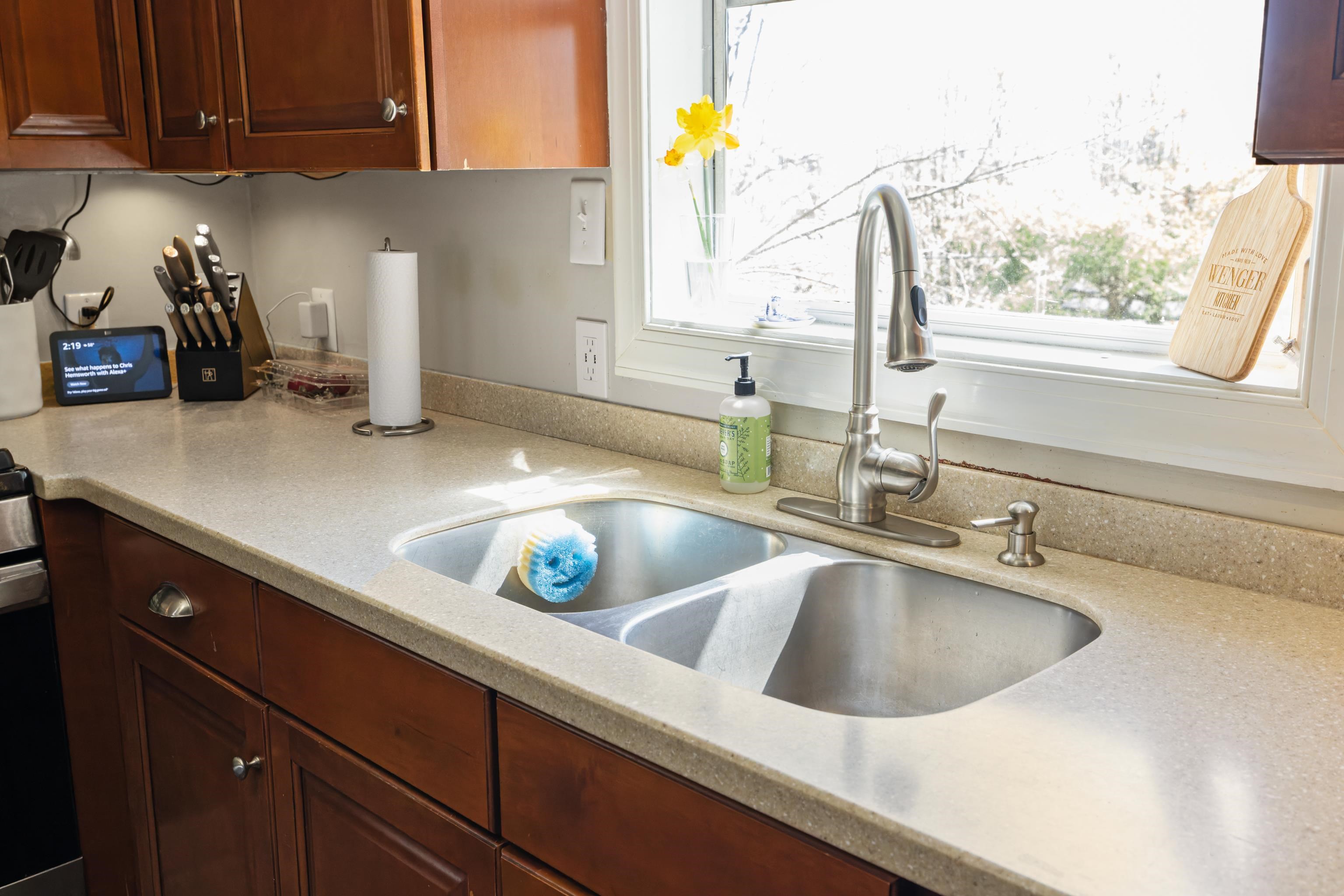 1015 HAMLET DR, ROCKINGHAM, Virginia 22802, 4 Bedrooms Bedrooms, ,2 BathroomsBathrooms,Residential,1015 HAMLET DR,674773 MLS # 674773 1015 HAMLET DR, ROCKINGHAM, Virginia 22802, 4 Bedrooms Bedrooms, ,2 BathroomsBathrooms,Residential,1015 HAMLET DR,674773 MLS # 674773