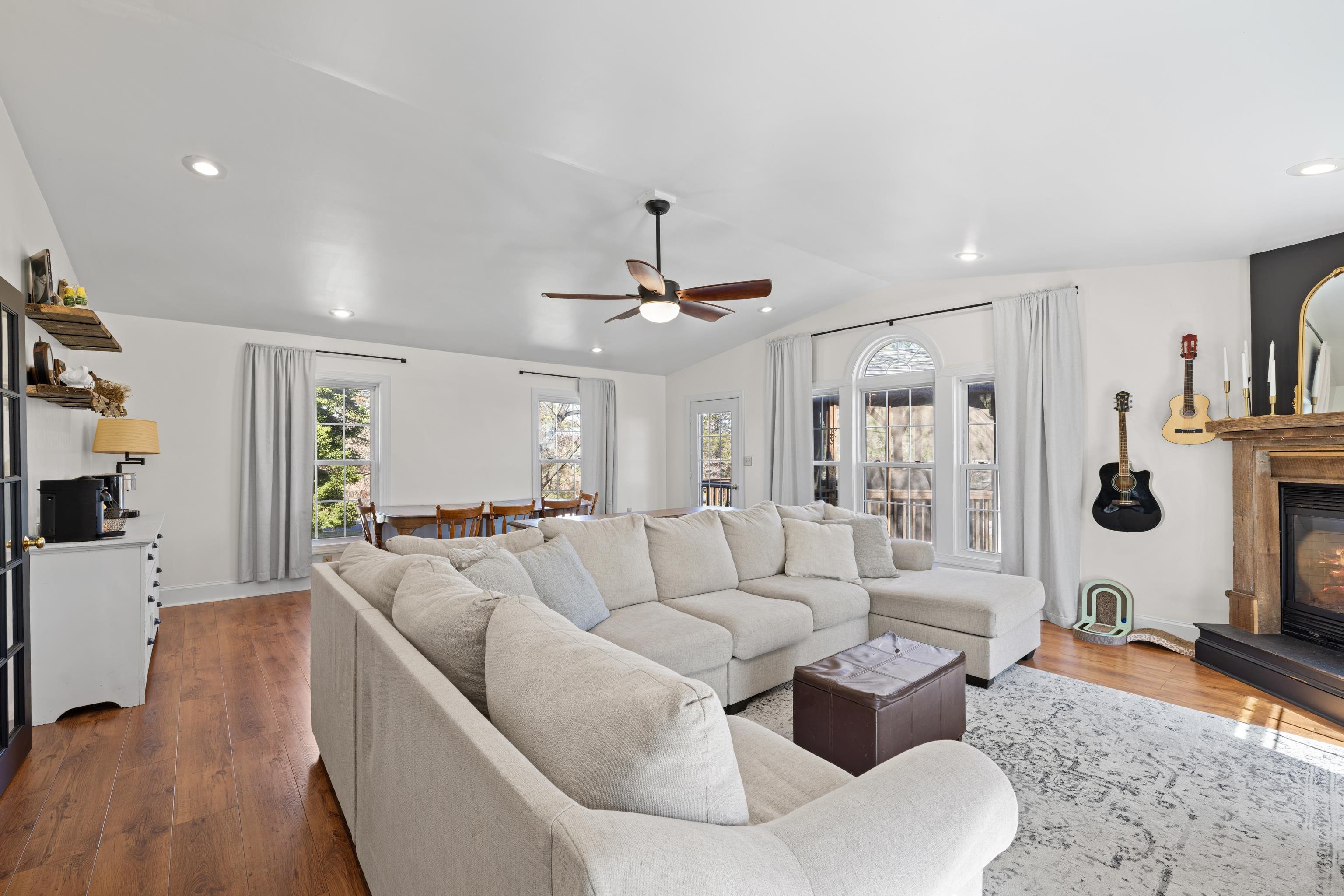 1015 HAMLET DR, ROCKINGHAM, Virginia 22802, 4 Bedrooms Bedrooms, ,2 BathroomsBathrooms,Residential,1015 HAMLET DR,674773 MLS # 674773 1015 HAMLET DR, ROCKINGHAM, Virginia 22802, 4 Bedrooms Bedrooms, ,2 BathroomsBathrooms,Residential,1015 HAMLET DR,674773 MLS # 674773