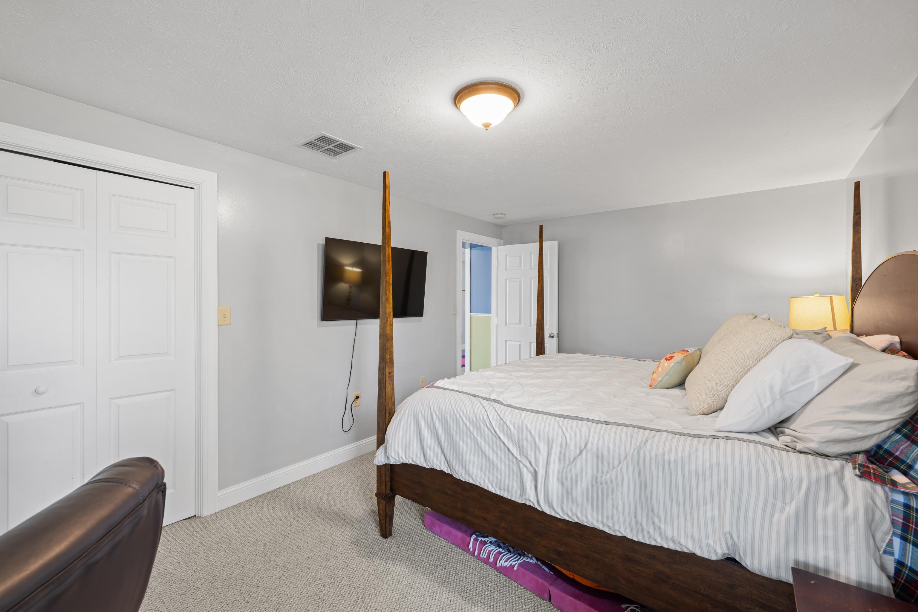 1015 HAMLET DR, ROCKINGHAM, Virginia 22802, 4 Bedrooms Bedrooms, ,2 BathroomsBathrooms,Residential,1015 HAMLET DR,674773 MLS # 674773 1015 HAMLET DR, ROCKINGHAM, Virginia 22802, 4 Bedrooms Bedrooms, ,2 BathroomsBathrooms,Residential,1015 HAMLET DR,674773 MLS # 674773