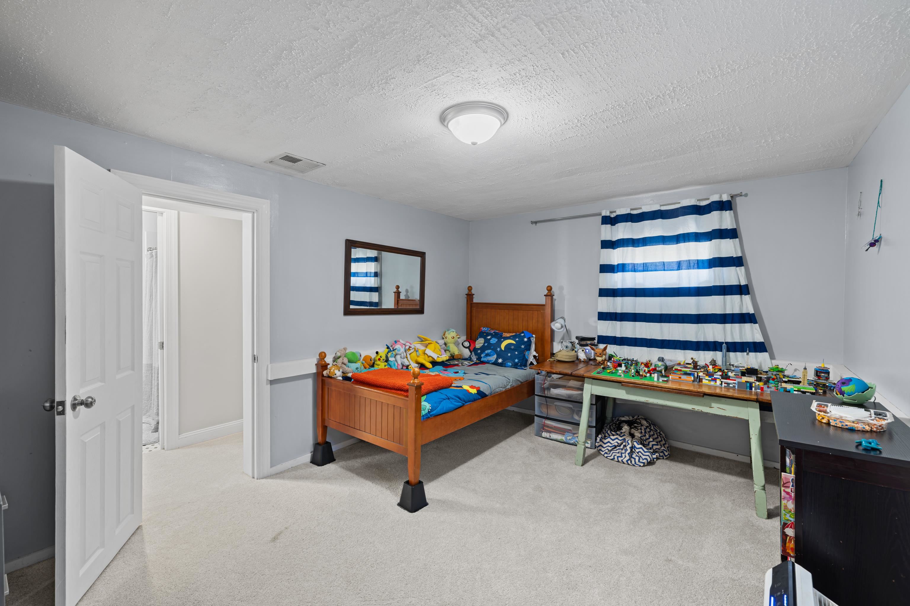 1015 HAMLET DR, ROCKINGHAM, Virginia 22802, 4 Bedrooms Bedrooms, ,2 BathroomsBathrooms,Residential,1015 HAMLET DR,674773 MLS # 674773 1015 HAMLET DR, ROCKINGHAM, Virginia 22802, 4 Bedrooms Bedrooms, ,2 BathroomsBathrooms,Residential,1015 HAMLET DR,674773 MLS # 674773