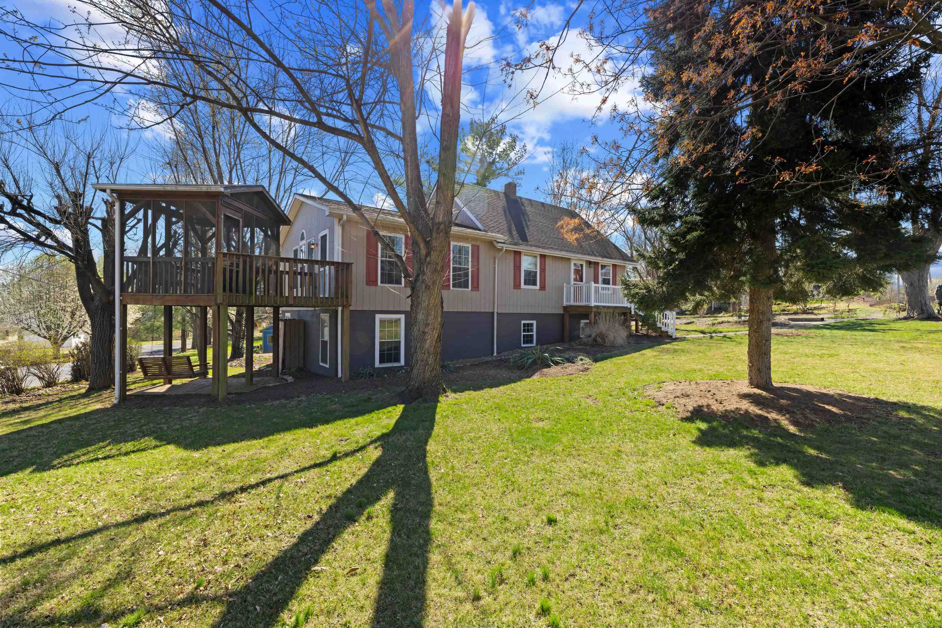 1015 HAMLET DR, ROCKINGHAM, Virginia 22802, 4 Bedrooms Bedrooms, ,2 BathroomsBathrooms,Residential,1015 HAMLET DR,674773 MLS # 674773 1015 HAMLET DR, ROCKINGHAM, Virginia 22802, 4 Bedrooms Bedrooms, ,2 BathroomsBathrooms,Residential,1015 HAMLET DR,674773 MLS # 674773