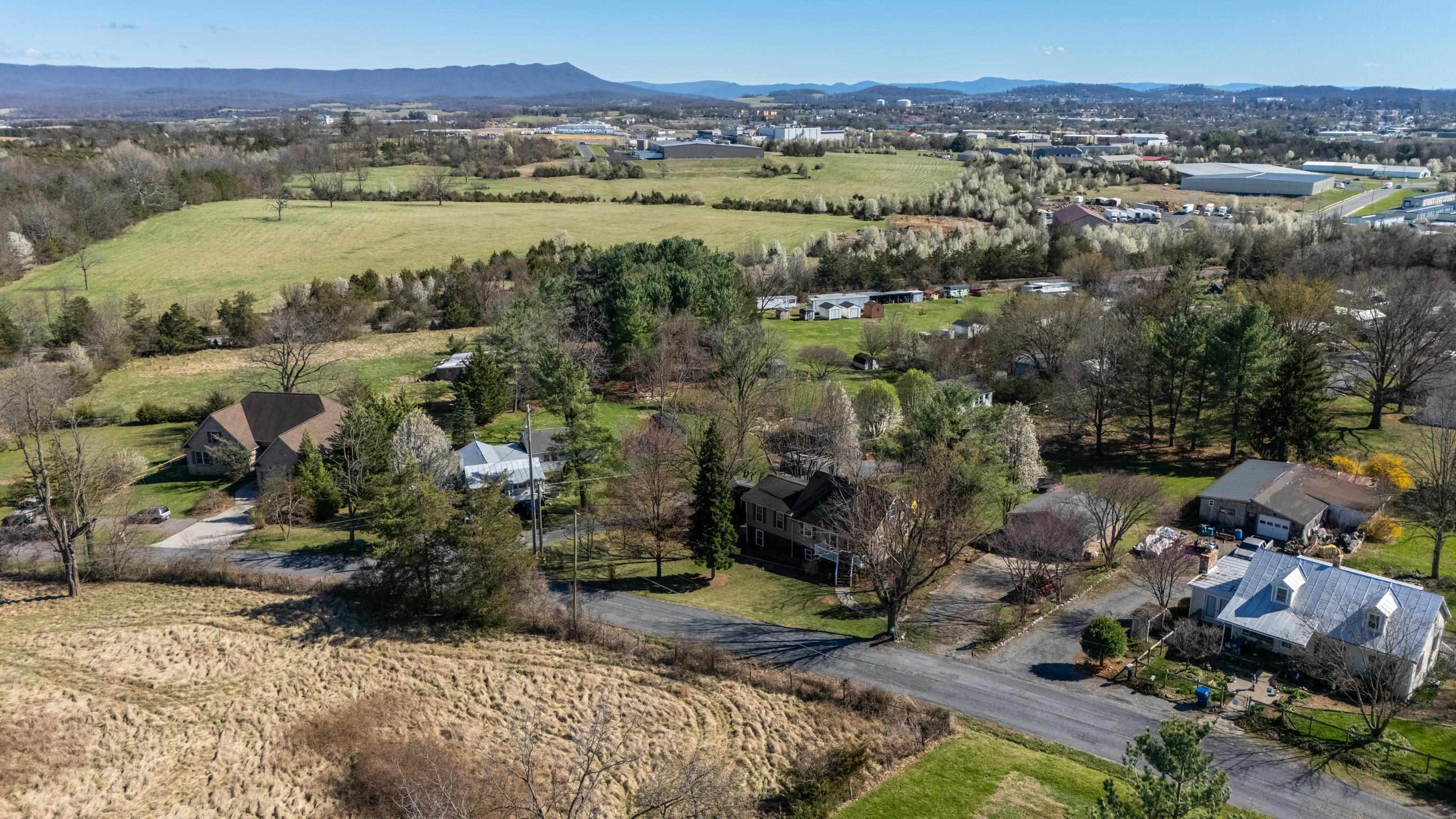 1015 HAMLET DR, ROCKINGHAM, Virginia 22802, 4 Bedrooms Bedrooms, ,2 BathroomsBathrooms,Residential,1015 HAMLET DR,674773 MLS # 674773 1015 HAMLET DR, ROCKINGHAM, Virginia 22802, 4 Bedrooms Bedrooms, ,2 BathroomsBathrooms,Residential,1015 HAMLET DR,674773 MLS # 674773