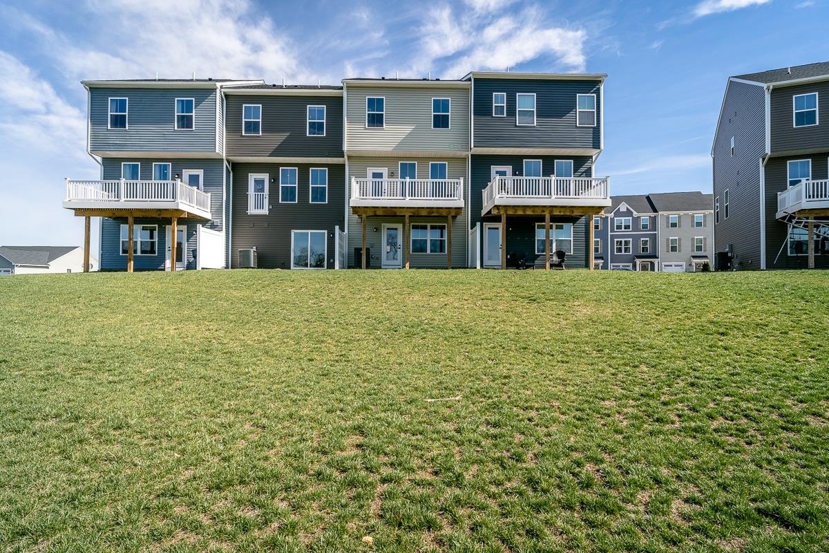 4512 FOUNTAINBRIDGE CT, ROCKINGHAM, Virginia 22801, 3 Bedrooms Bedrooms, ,2 BathroomsBathrooms,Residential,4512 FOUNTAINBRIDGE CT,674778 MLS # 674778