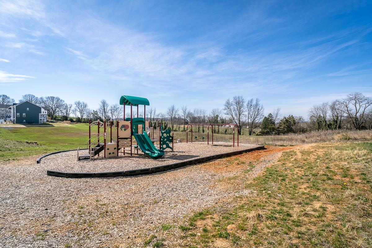 4512 FOUNTAINBRIDGE CT, ROCKINGHAM, Virginia 22801, 3 Bedrooms Bedrooms, ,2 BathroomsBathrooms,Residential,4512 FOUNTAINBRIDGE CT,674778 MLS # 674778