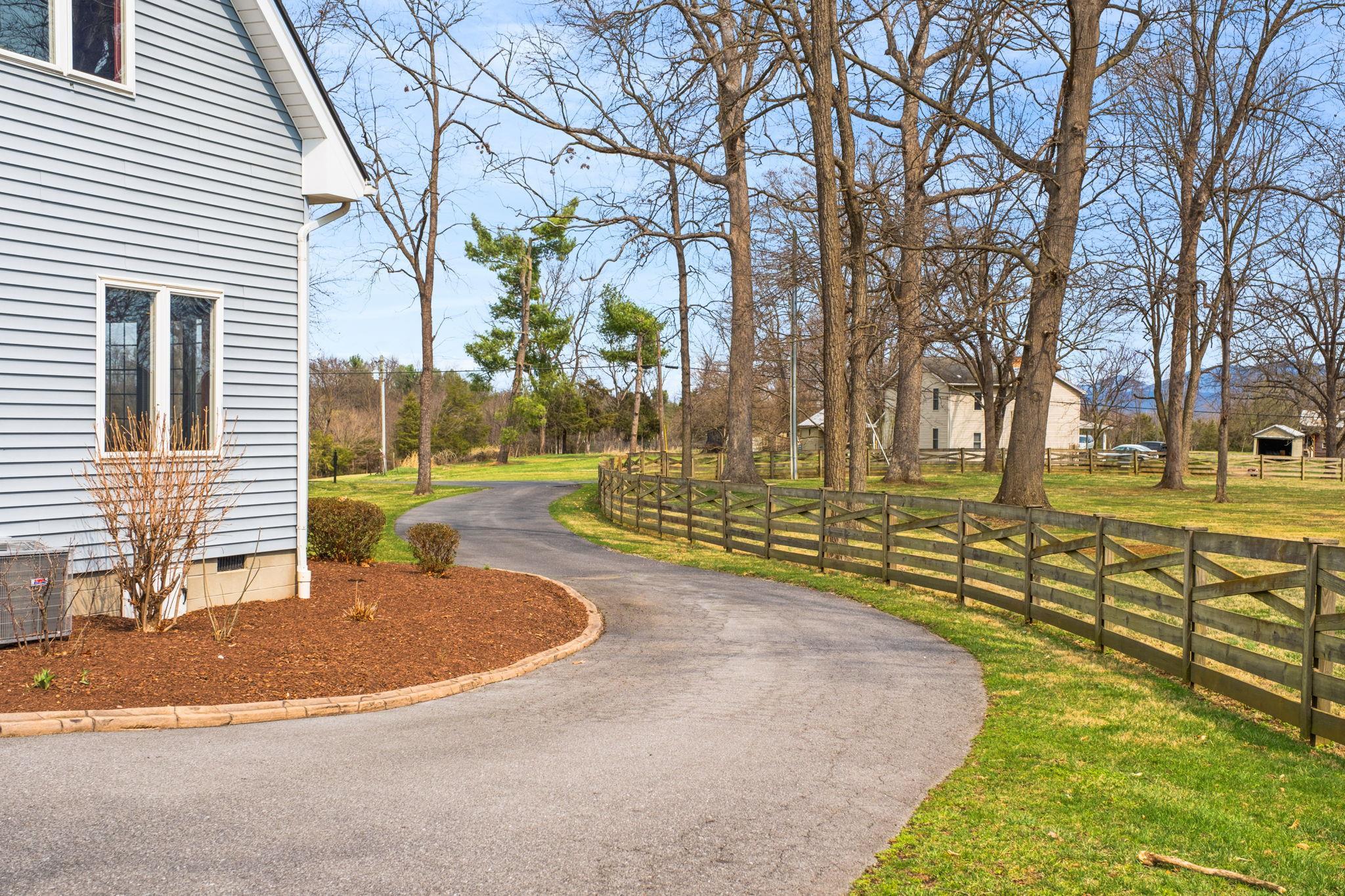 5640 SCOTTS FORD RD, MOUNT CRAWFORD, Virginia 22841, 6 Bedrooms Bedrooms, ,5 BathroomsBathrooms,Residential,5640 SCOTTS FORD RD,674788 MLS # 674788