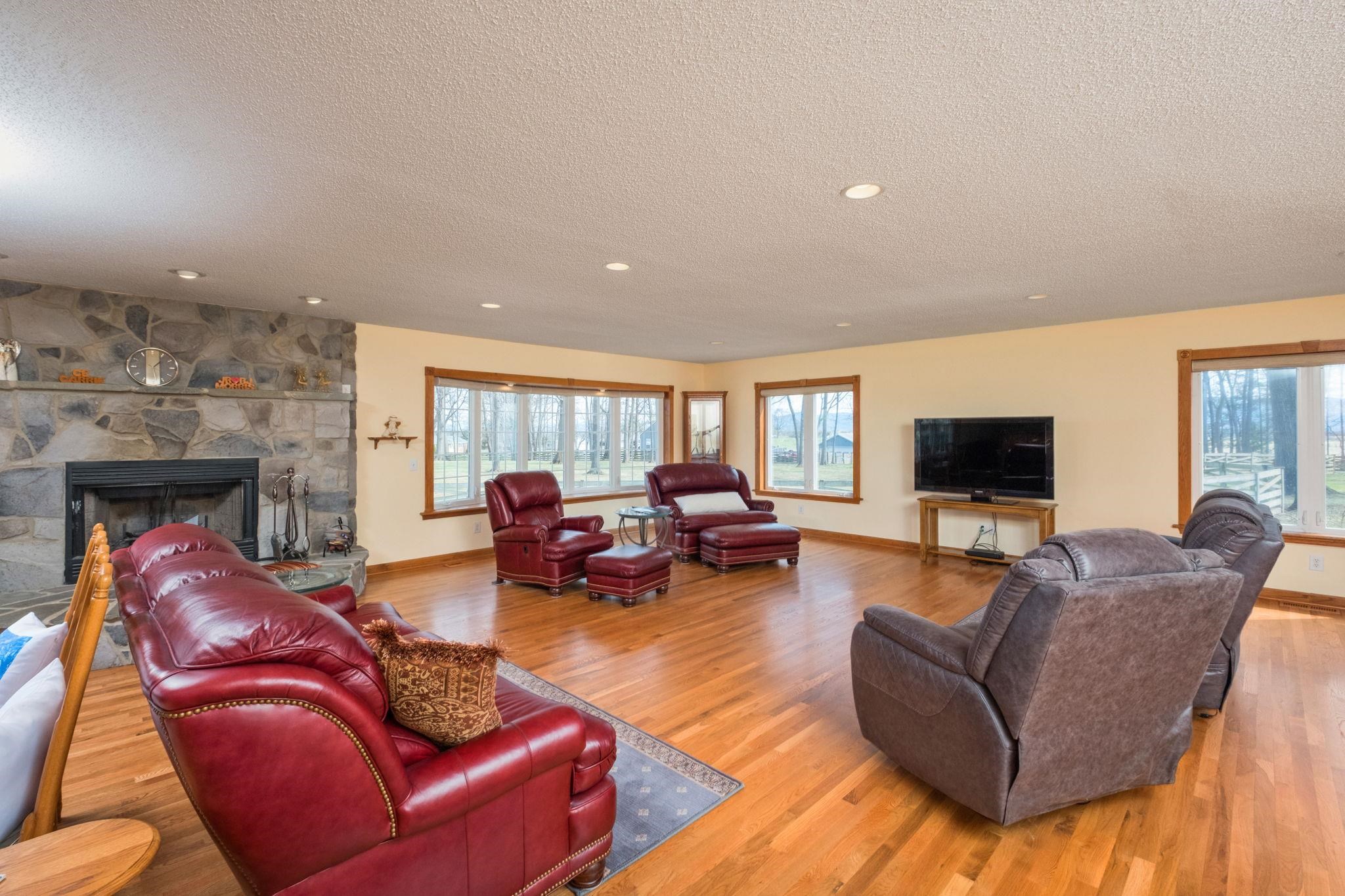 5640 SCOTTS FORD RD, MOUNT CRAWFORD, Virginia 22841, 6 Bedrooms Bedrooms, ,5 BathroomsBathrooms,Residential,5640 SCOTTS FORD RD,674788 MLS # 674788