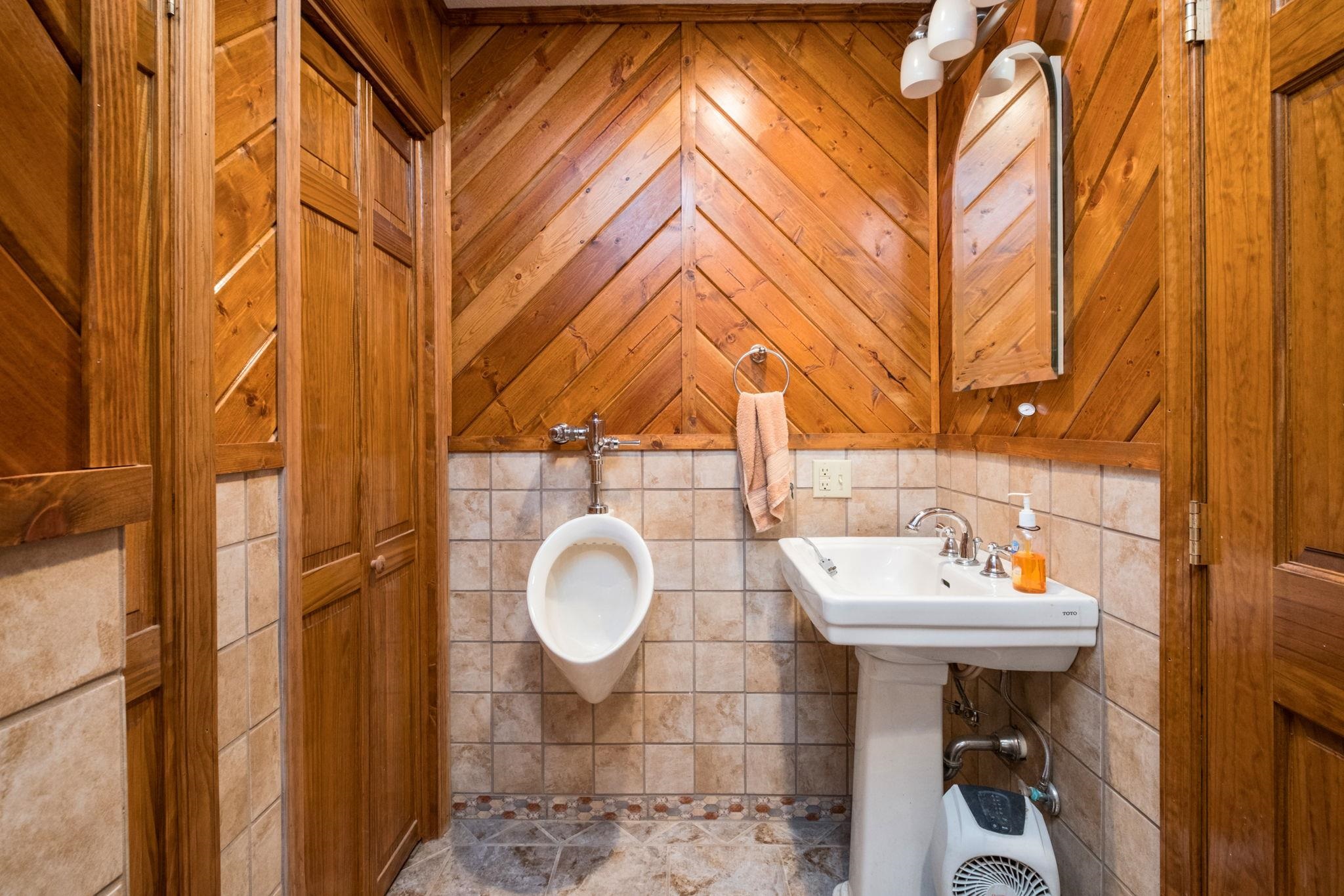 5640 SCOTTS FORD RD, MOUNT CRAWFORD, Virginia 22841, 6 Bedrooms Bedrooms, ,5 BathroomsBathrooms,Residential,5640 SCOTTS FORD RD,674788 MLS # 674788