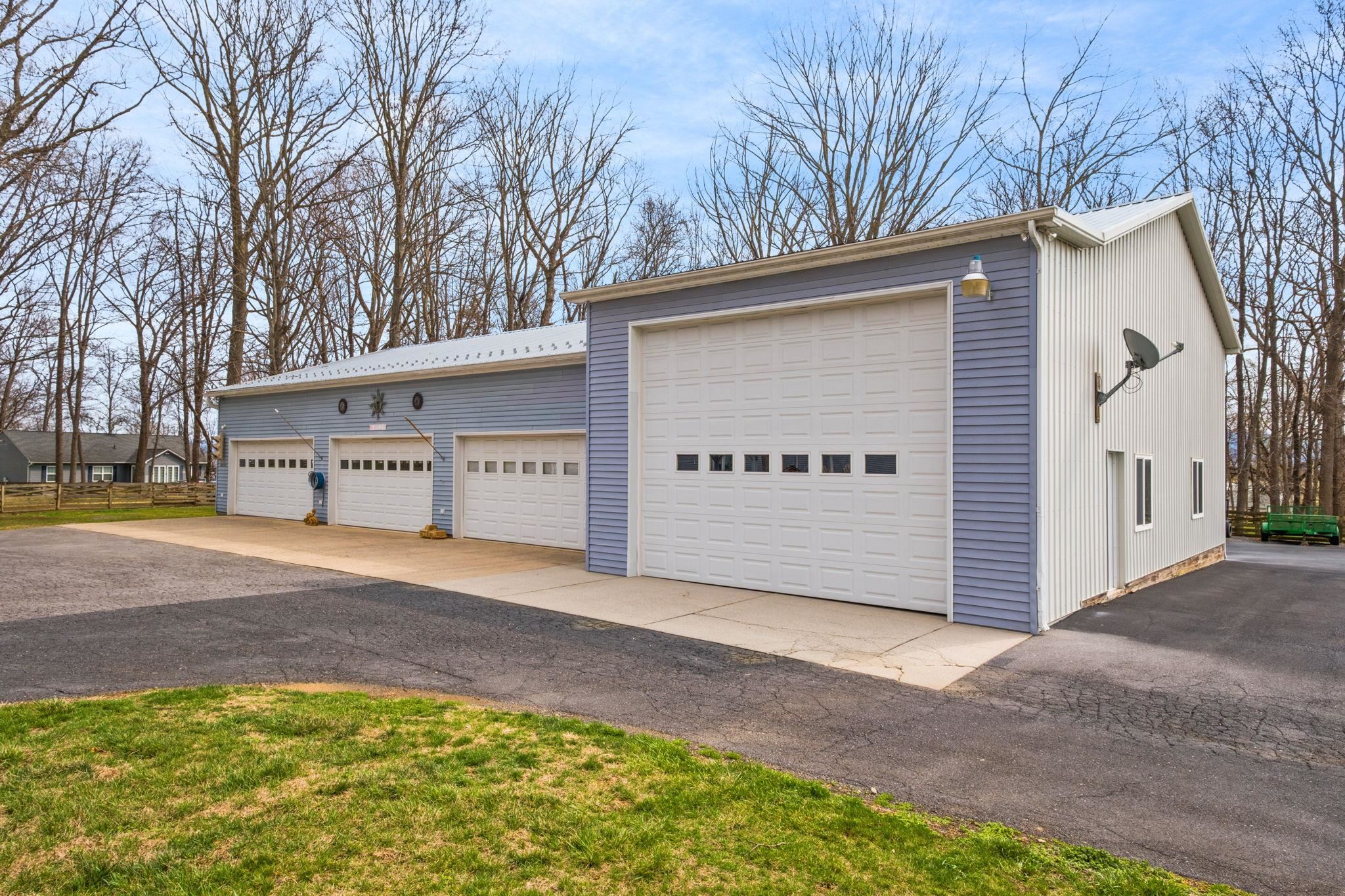 5640 SCOTTS FORD RD, MOUNT CRAWFORD, Virginia 22841, 6 Bedrooms Bedrooms, ,5 BathroomsBathrooms,Residential,5640 SCOTTS FORD RD,674788 MLS # 674788