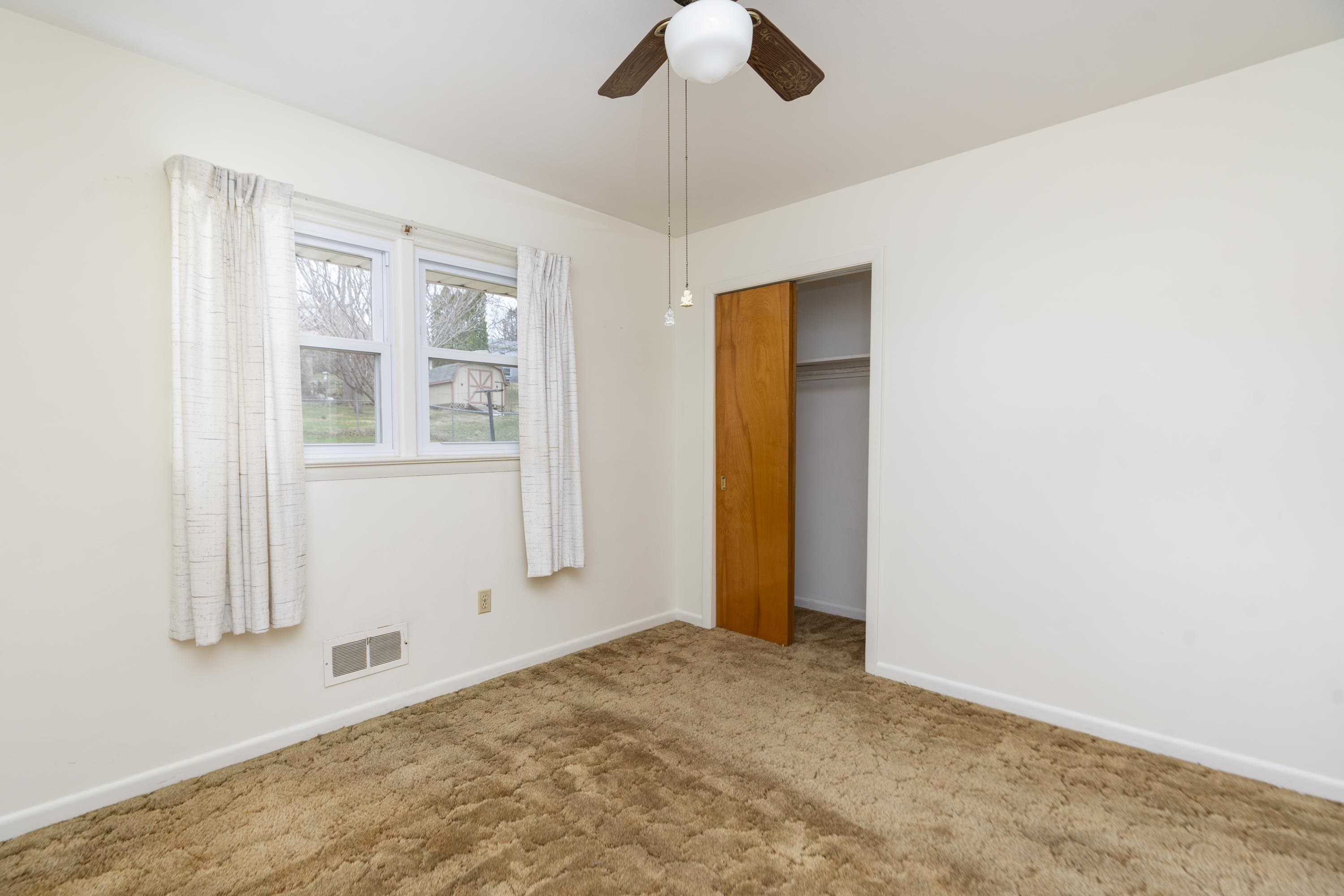 208 GEORGE ST, STAUNTON, Virginia 24401, 3 Bedrooms Bedrooms, ,1 BathroomBathrooms,Residential,208 GEORGE ST,674800 MLS # 674800