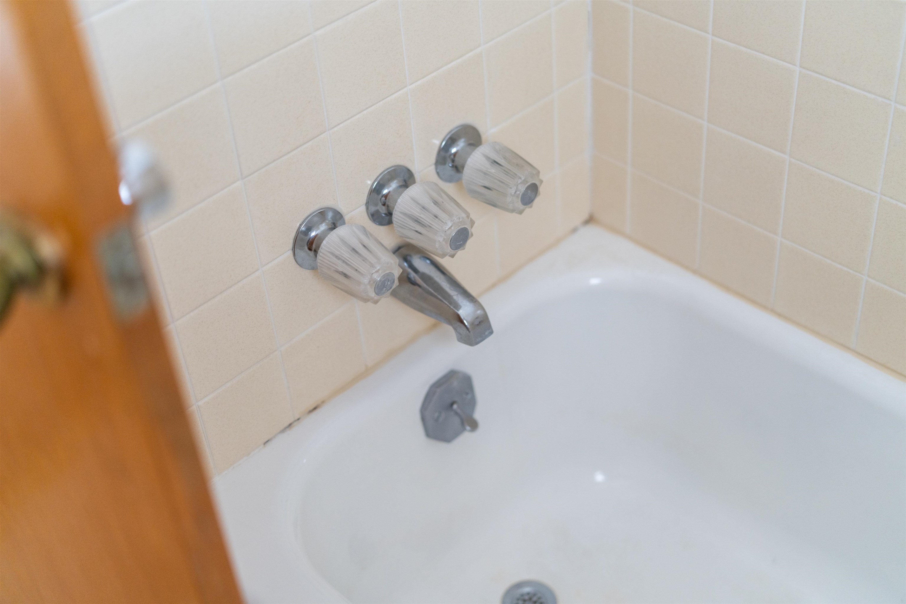 208 GEORGE ST, STAUNTON, Virginia 24401, 3 Bedrooms Bedrooms, ,1 BathroomBathrooms,Residential,208 GEORGE ST,674800 MLS # 674800