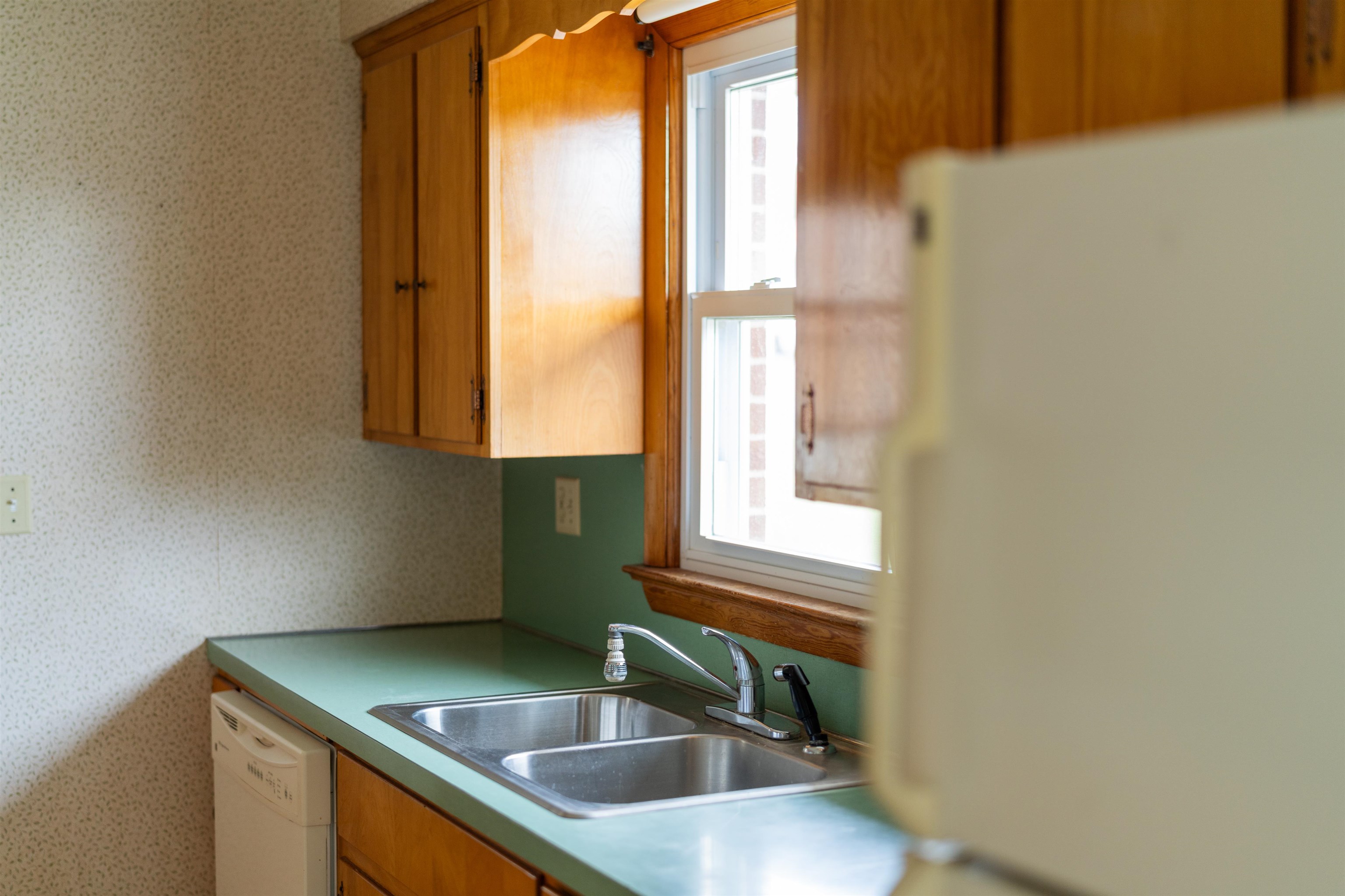 208 GEORGE ST, STAUNTON, Virginia 24401, 3 Bedrooms Bedrooms, ,1 BathroomBathrooms,Residential,208 GEORGE ST,674800 MLS # 674800