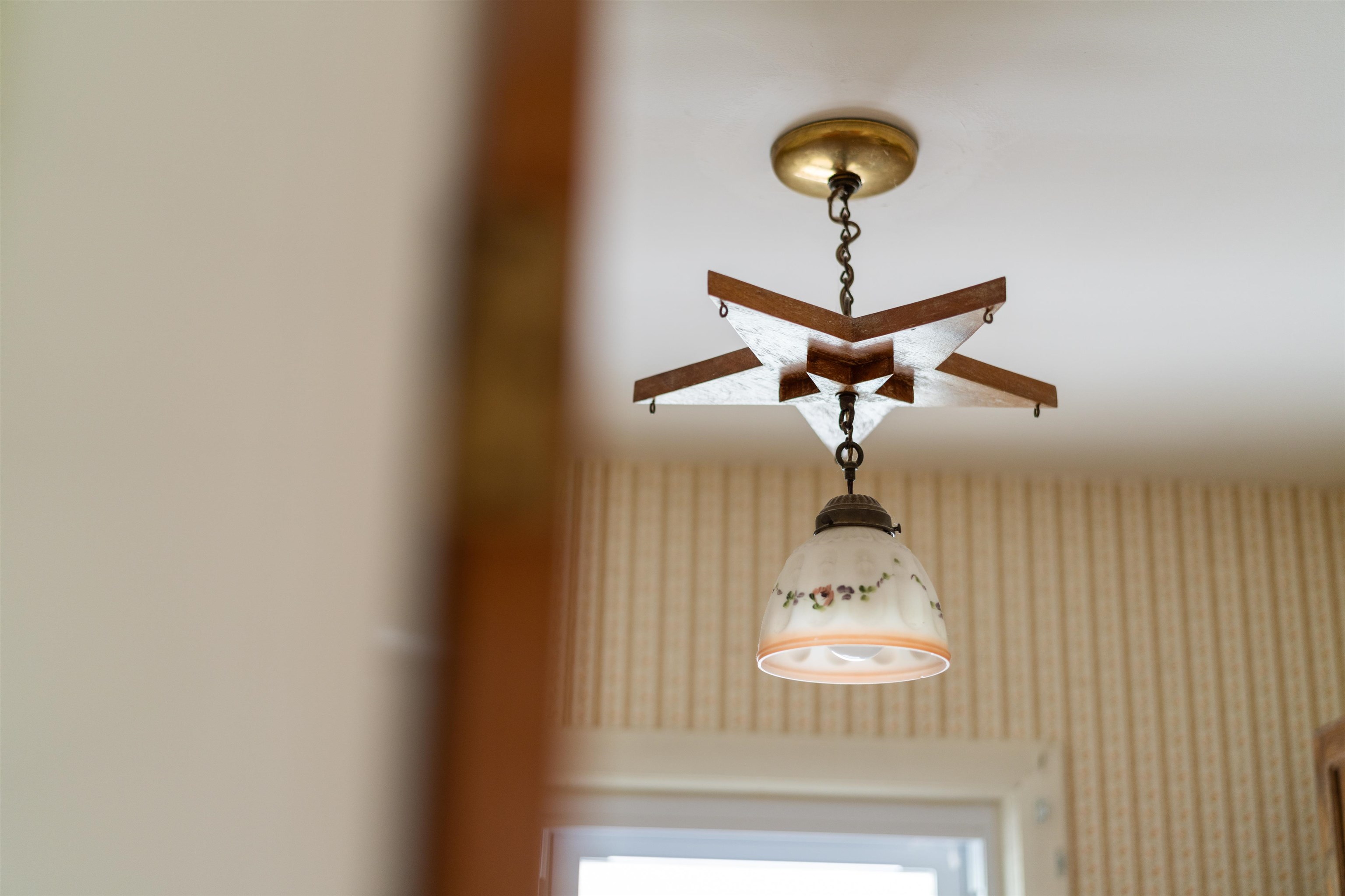 208 GEORGE ST, STAUNTON, Virginia 24401, 3 Bedrooms Bedrooms, ,1 BathroomBathrooms,Residential,208 GEORGE ST,674800 MLS # 674800