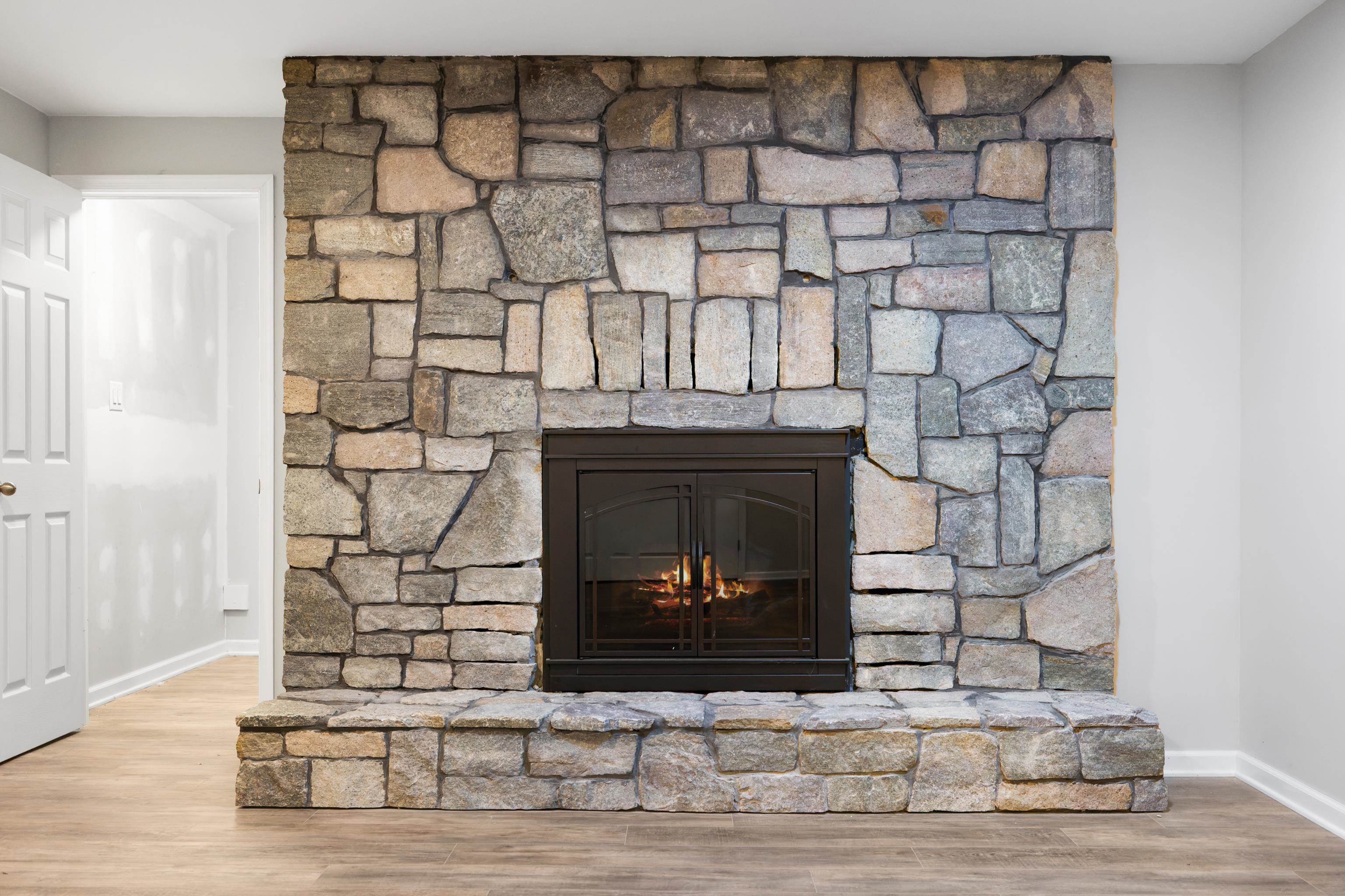 41 LAST RAID LN, SWOOPE, Virginia 24479, 4 Bedrooms Bedrooms, ,3 BathroomsBathrooms,Residential,41 LAST RAID LN,674802 MLS # 674802