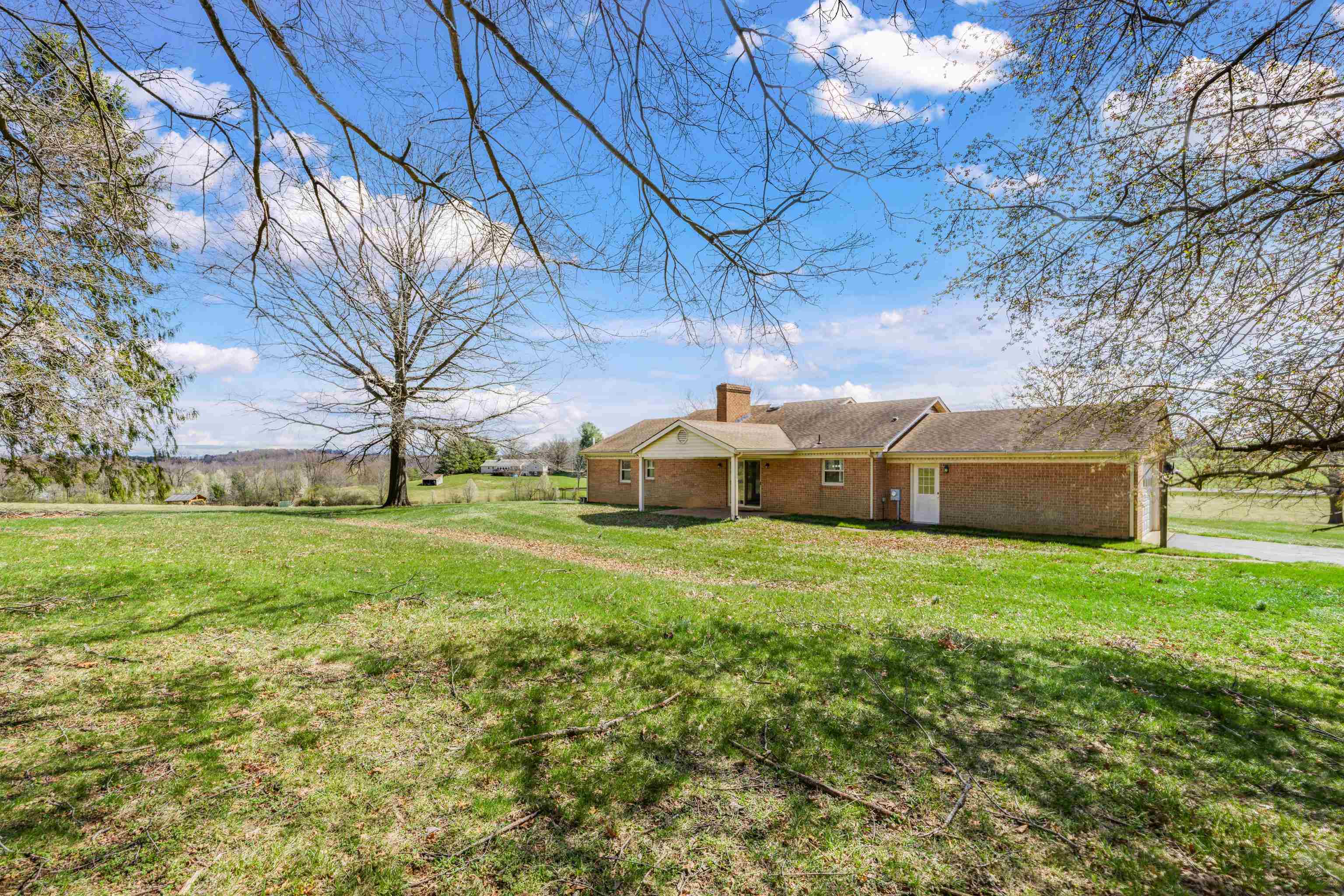 41 LAST RAID LN, SWOOPE, Virginia 24479, 4 Bedrooms Bedrooms, ,3 BathroomsBathrooms,Residential,41 LAST RAID LN,674802 MLS # 674802