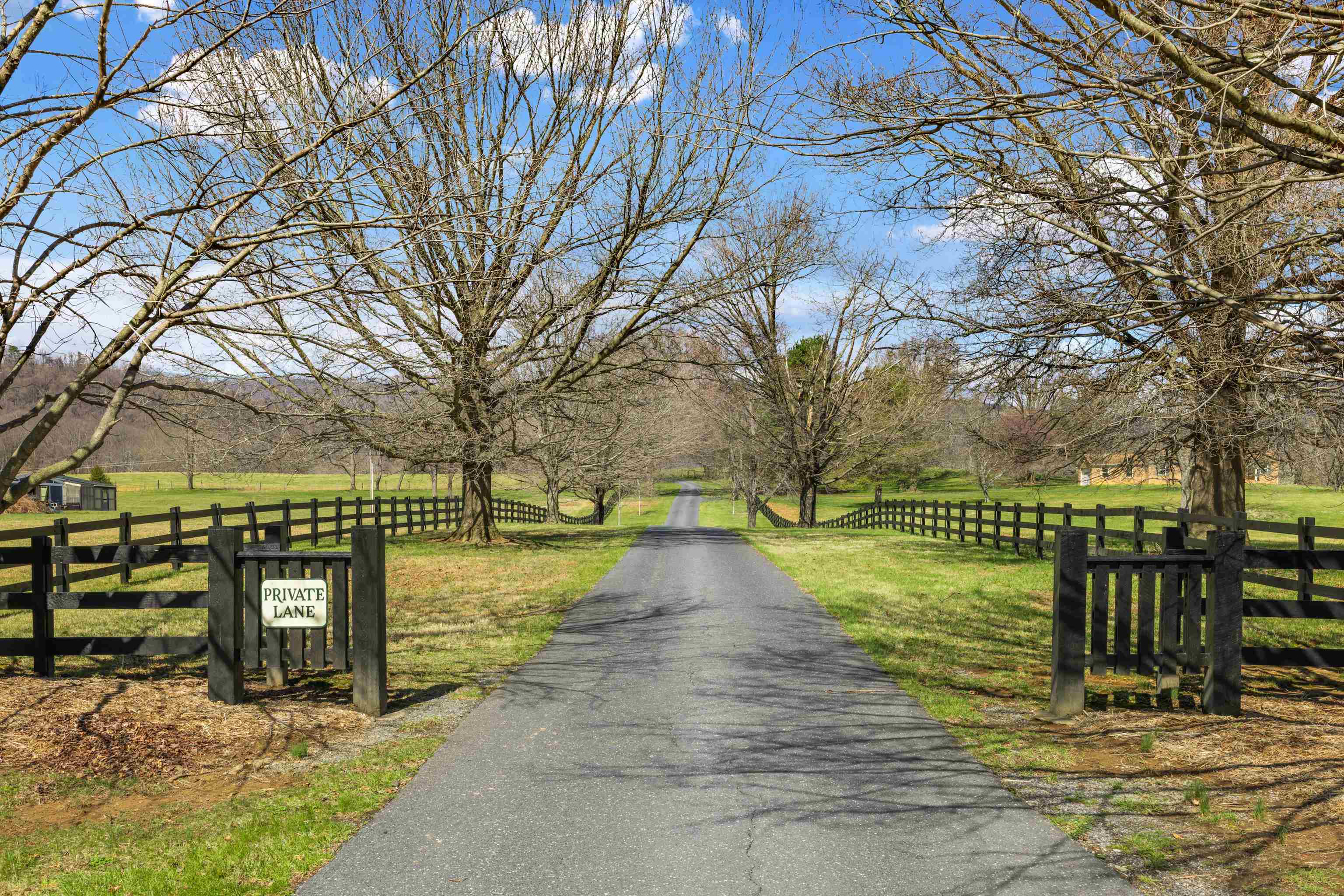 41 LAST RAID LN, SWOOPE, Virginia 24479, 4 Bedrooms Bedrooms, ,3 BathroomsBathrooms,Residential,41 LAST RAID LN,674802 MLS # 674802