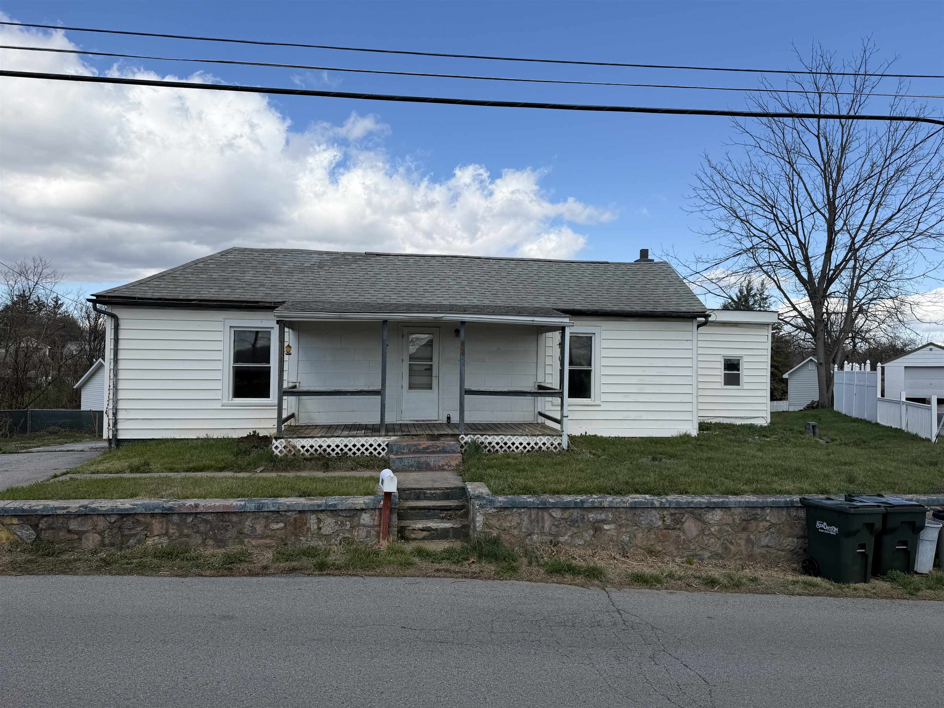 166 STRAITH ST, STAUNTON, Virginia 24401, 3 Bedrooms Bedrooms, ,1 BathroomBathrooms,Residential,166 STRAITH ST,674821 MLS # 674821