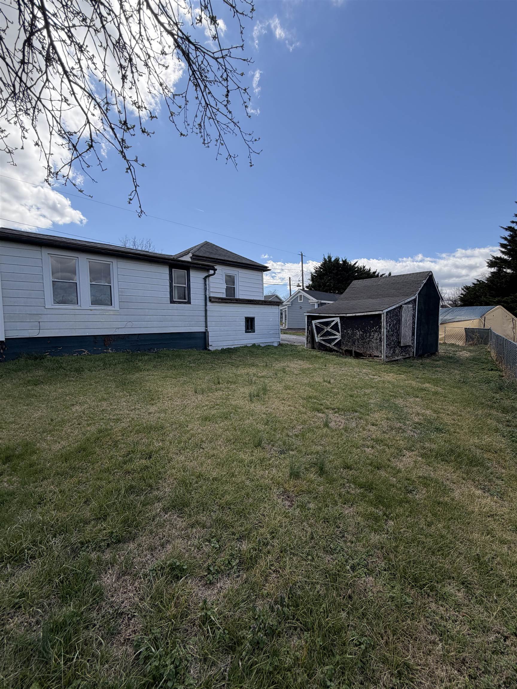 166 STRAITH ST, STAUNTON, Virginia 24401, 3 Bedrooms Bedrooms, ,1 BathroomBathrooms,Residential,166 STRAITH ST,674821 MLS # 674821