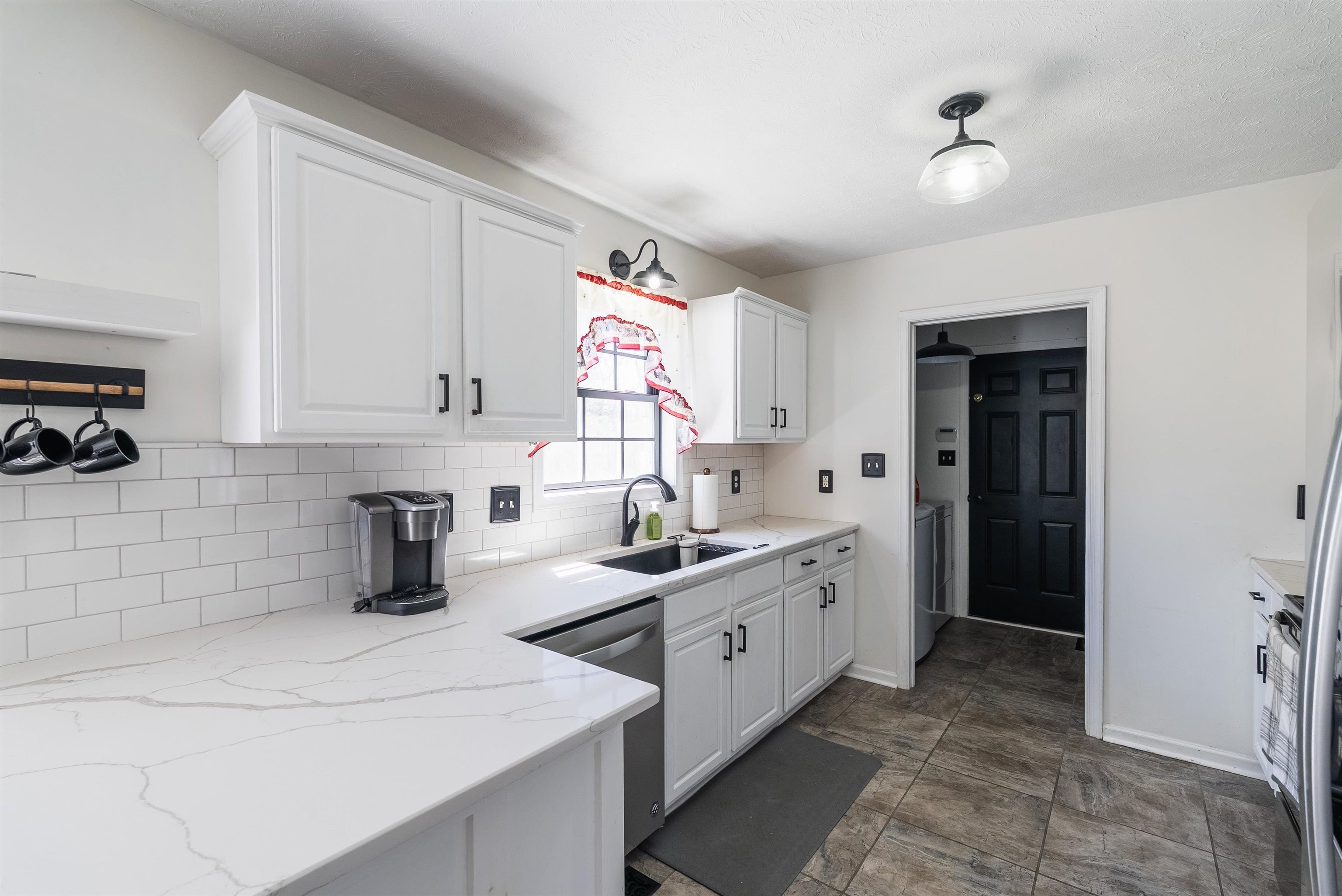 51 FALCON LN, WEYERS CAVE, Virginia 24486, 3 Bedrooms Bedrooms, ,2 BathroomsBathrooms,Residential,51 FALCON LN,674838 MLS # 674838