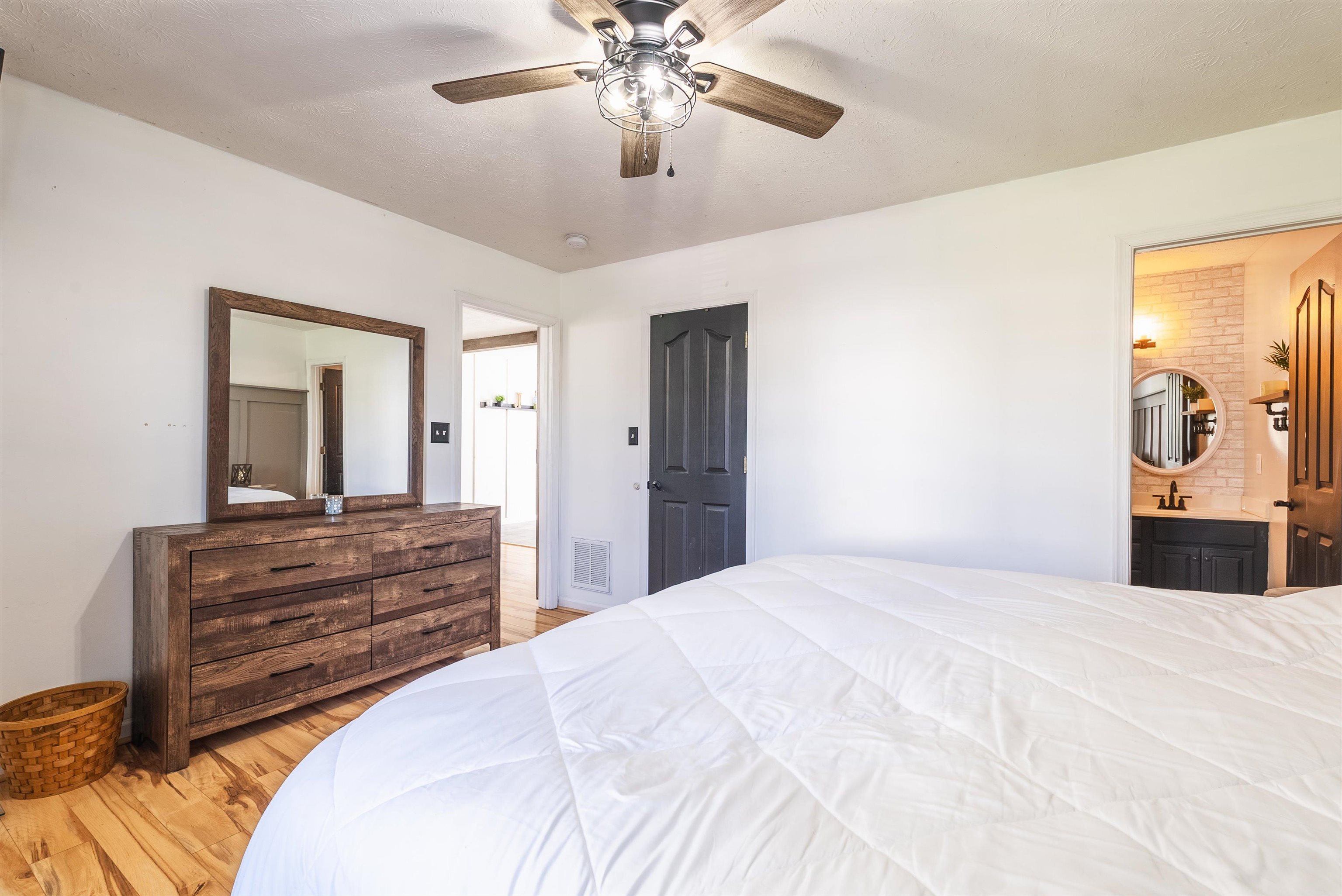 51 FALCON LN, WEYERS CAVE, Virginia 24486, 3 Bedrooms Bedrooms, ,2 BathroomsBathrooms,Residential,51 FALCON LN,674838 MLS # 674838