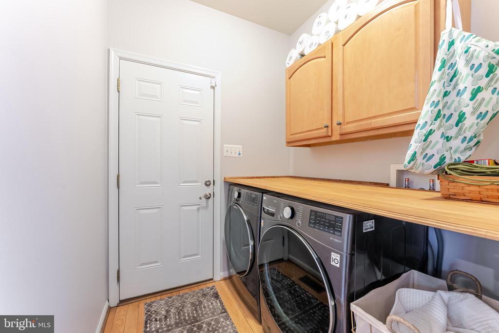 8007 PEMBROKE CIR, SPOTSYLVANIA, Virginia 22551, 4 Bedrooms Bedrooms, ,3 BathroomsBathrooms,Residential,8007 PEMBROKE CIR,VASP2038934 MLS # VASP2038934