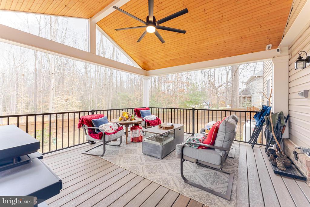 8007 PEMBROKE CIR, SPOTSYLVANIA, Virginia 22551, 4 Bedrooms Bedrooms, ,3 BathroomsBathrooms,Residential,8007 PEMBROKE CIR,VASP2038934 MLS # VASP2038934