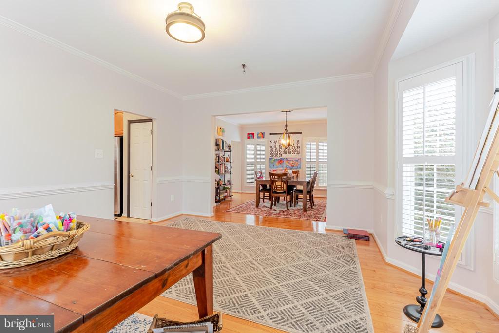 8007 PEMBROKE CIR, SPOTSYLVANIA, Virginia 22551, 4 Bedrooms Bedrooms, ,3 BathroomsBathrooms,Residential,8007 PEMBROKE CIR,VASP2038934 MLS # VASP2038934