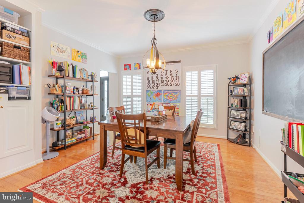 8007 PEMBROKE CIR, SPOTSYLVANIA, Virginia 22551, 4 Bedrooms Bedrooms, ,3 BathroomsBathrooms,Residential,8007 PEMBROKE CIR,VASP2038934 MLS # VASP2038934