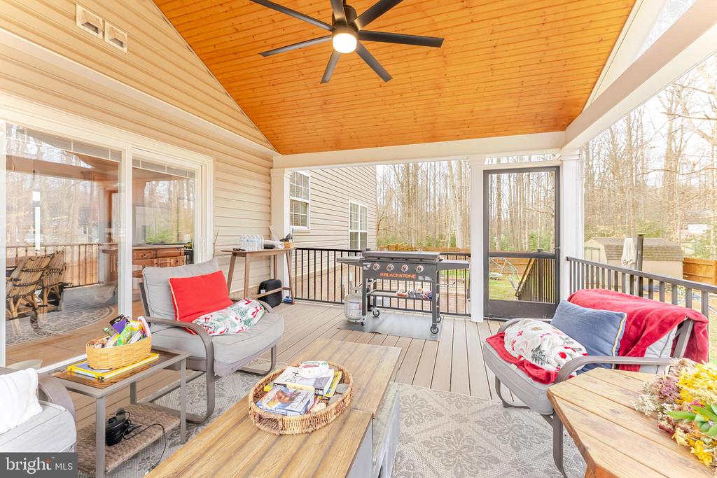 8007 PEMBROKE CIR, SPOTSYLVANIA, Virginia 22551, 4 Bedrooms Bedrooms, ,3 BathroomsBathrooms,Residential,8007 PEMBROKE CIR,VASP2038934 MLS # VASP2038934