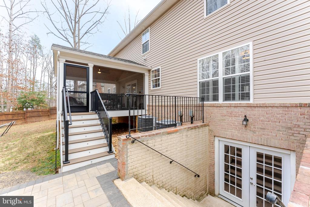 8007 PEMBROKE CIR, SPOTSYLVANIA, Virginia 22551, 4 Bedrooms Bedrooms, ,3 BathroomsBathrooms,Residential,8007 PEMBROKE CIR,VASP2038934 MLS # VASP2038934