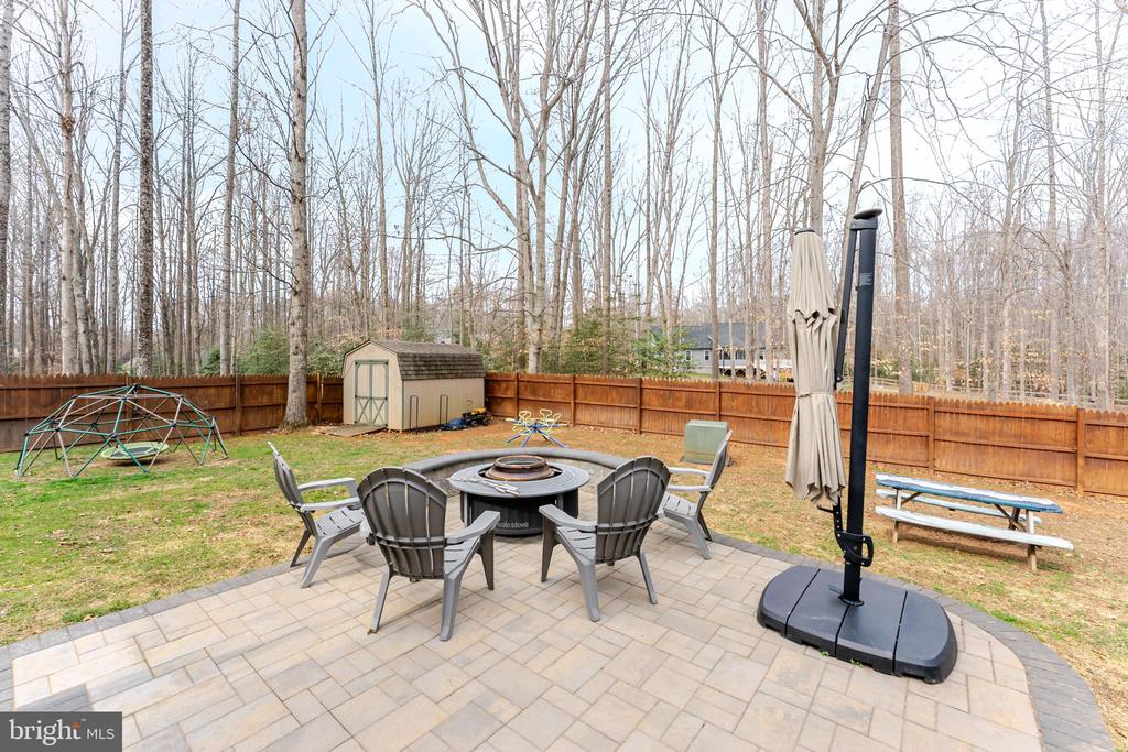 8007 PEMBROKE CIR, SPOTSYLVANIA, Virginia 22551, 4 Bedrooms Bedrooms, ,3 BathroomsBathrooms,Residential,8007 PEMBROKE CIR,VASP2038934 MLS # VASP2038934