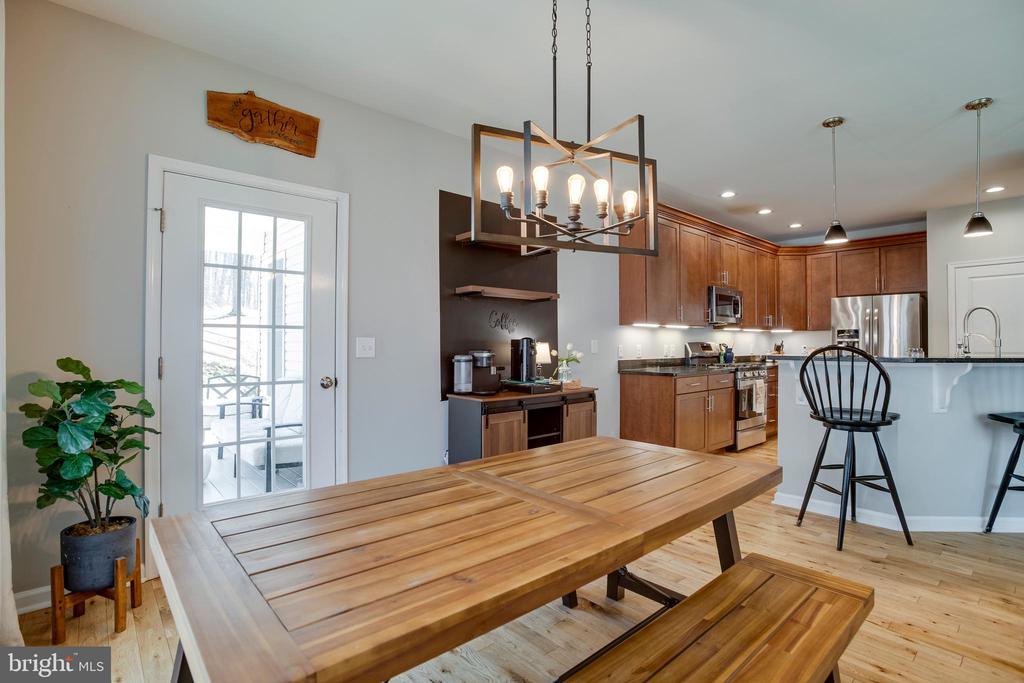 10137 LAKE CREST PL, CULPEPER, Virginia 22701, 4 Bedrooms Bedrooms, ,3 BathroomsBathrooms,Residential,10137 LAKE CREST PL,VACU2012974 MLS # VACU2012974