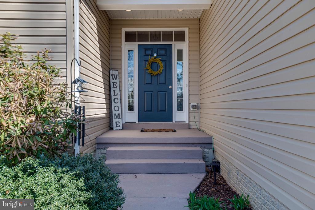 10137 LAKE CREST PL, CULPEPER, Virginia 22701, 4 Bedrooms Bedrooms, ,3 BathroomsBathrooms,Residential,10137 LAKE CREST PL,VACU2012974 MLS # VACU2012974