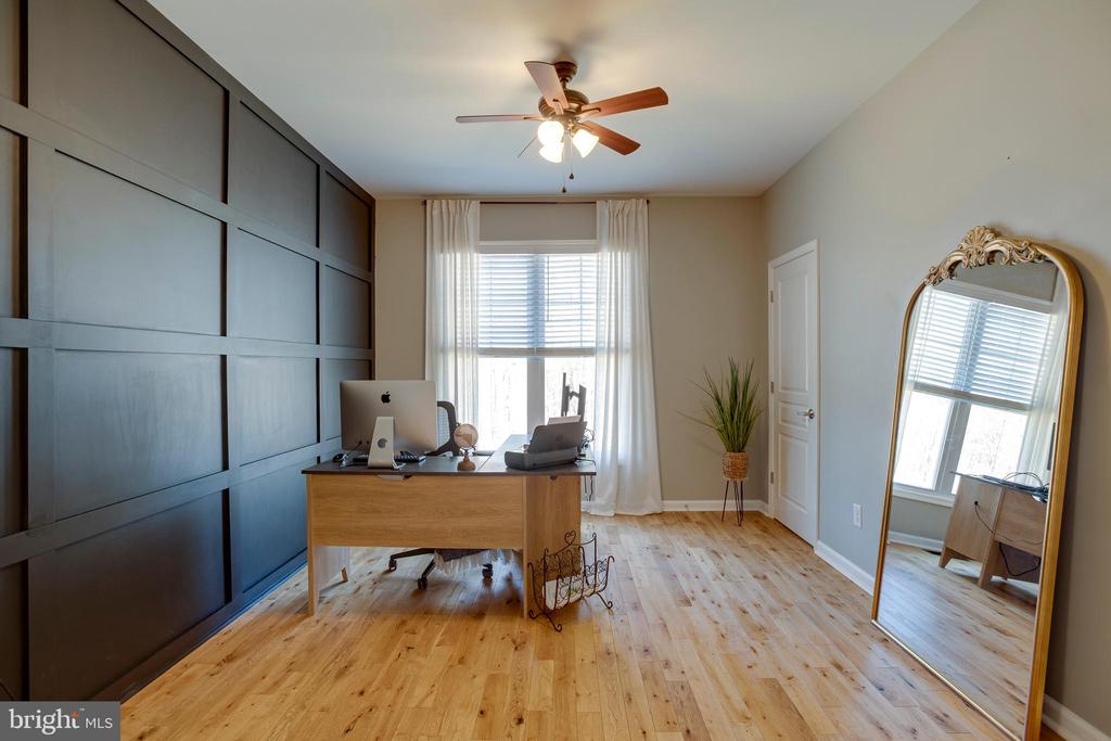 10137 LAKE CREST PL, CULPEPER, Virginia 22701, 4 Bedrooms Bedrooms, ,3 BathroomsBathrooms,Residential,10137 LAKE CREST PL,VACU2012974 MLS # VACU2012974