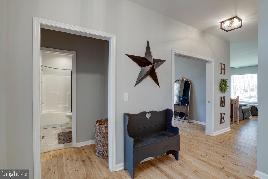 10137 LAKE CREST PL, CULPEPER, Virginia 22701, 4 Bedrooms Bedrooms, ,3 BathroomsBathrooms,Residential,10137 LAKE CREST PL,VACU2012974 MLS # VACU2012974