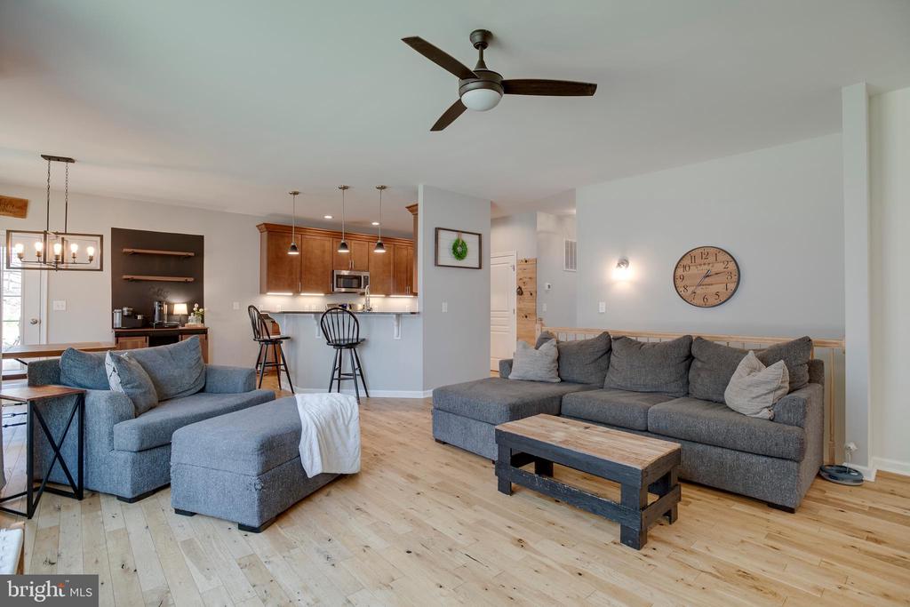 10137 LAKE CREST PL, CULPEPER, Virginia 22701, 4 Bedrooms Bedrooms, ,3 BathroomsBathrooms,Residential,10137 LAKE CREST PL,VACU2012974 MLS # VACU2012974