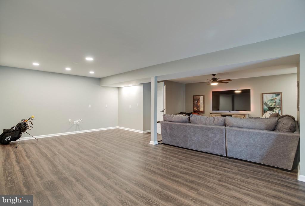 10137 LAKE CREST PL, CULPEPER, Virginia 22701, 4 Bedrooms Bedrooms, ,3 BathroomsBathrooms,Residential,10137 LAKE CREST PL,VACU2012974 MLS # VACU2012974