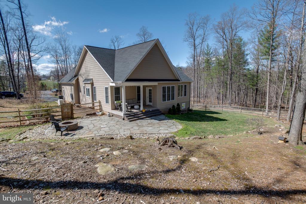 10137 LAKE CREST PL, CULPEPER, Virginia 22701, 4 Bedrooms Bedrooms, ,3 BathroomsBathrooms,Residential,10137 LAKE CREST PL,VACU2012974 MLS # VACU2012974