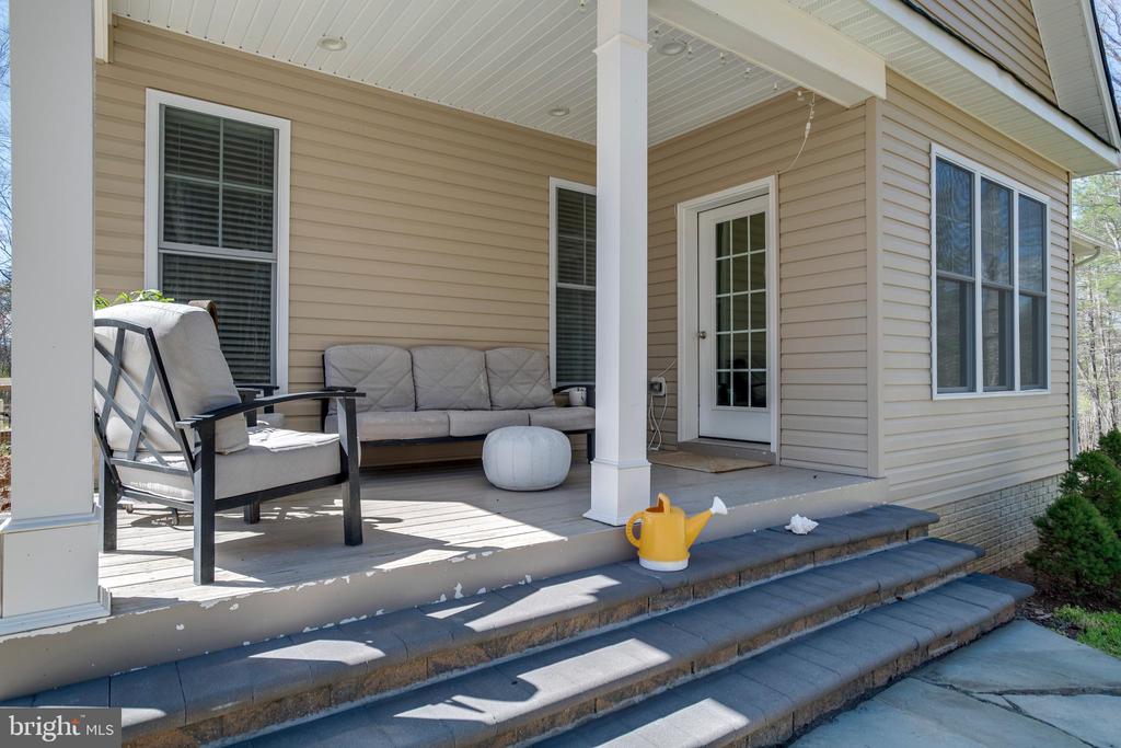 10137 LAKE CREST PL, CULPEPER, Virginia 22701, 4 Bedrooms Bedrooms, ,3 BathroomsBathrooms,Residential,10137 LAKE CREST PL,VACU2012974 MLS # VACU2012974