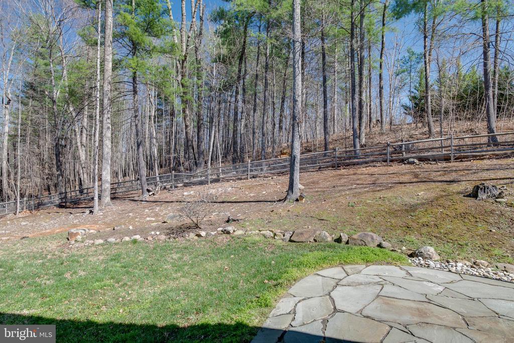 10137 LAKE CREST PL, CULPEPER, Virginia 22701, 4 Bedrooms Bedrooms, ,3 BathroomsBathrooms,Residential,10137 LAKE CREST PL,VACU2012974 MLS # VACU2012974