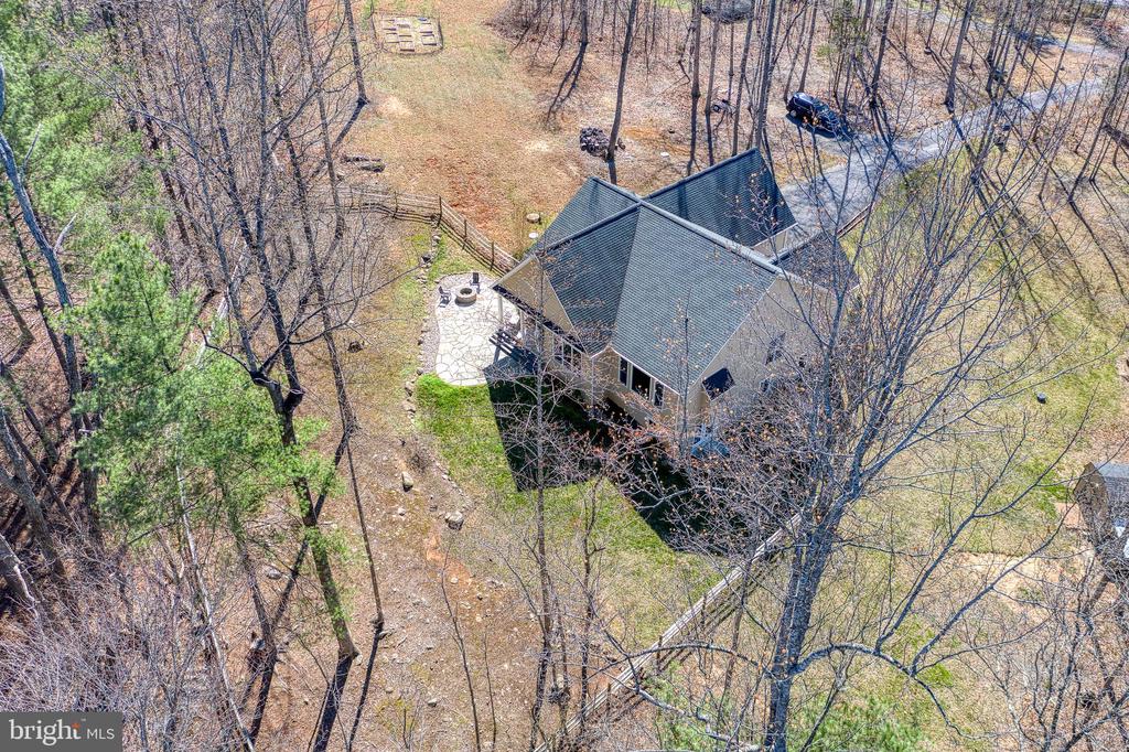 10137 LAKE CREST PL, CULPEPER, Virginia 22701, 4 Bedrooms Bedrooms, ,3 BathroomsBathrooms,Residential,10137 LAKE CREST PL,VACU2012974 MLS # VACU2012974