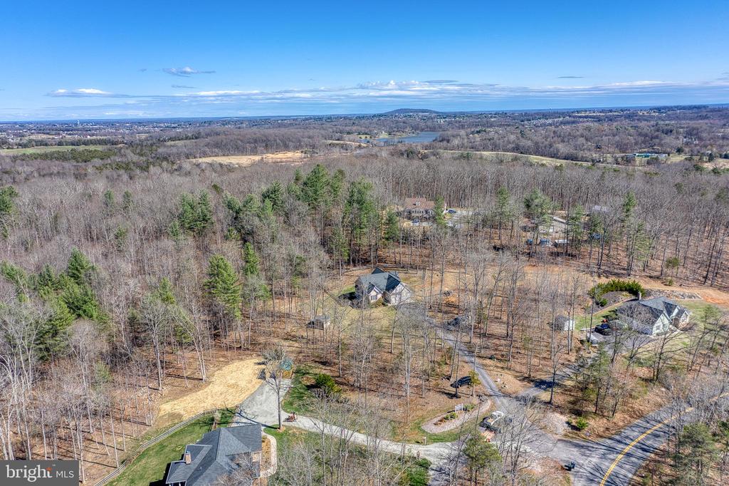 10137 LAKE CREST PL, CULPEPER, Virginia 22701, 4 Bedrooms Bedrooms, ,3 BathroomsBathrooms,Residential,10137 LAKE CREST PL,VACU2012974 MLS # VACU2012974