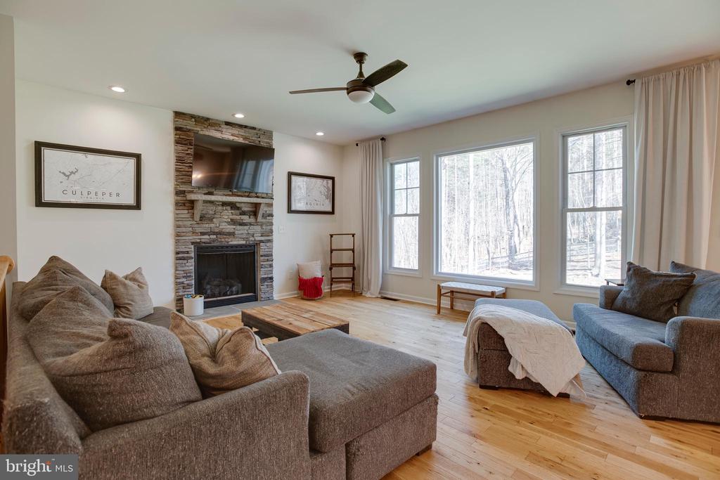 10137 LAKE CREST PL, CULPEPER, Virginia 22701, 4 Bedrooms Bedrooms, ,3 BathroomsBathrooms,Residential,10137 LAKE CREST PL,VACU2012974 MLS # VACU2012974